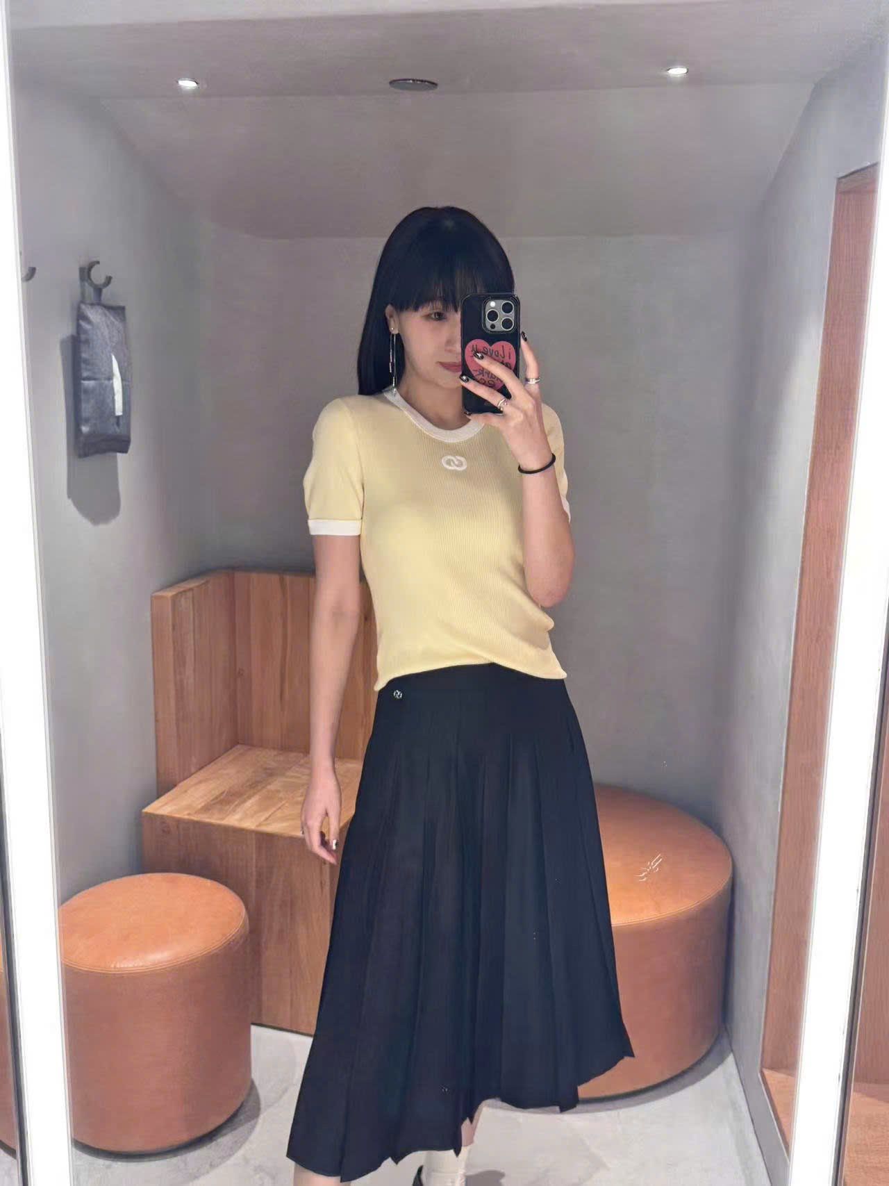  Chân váy dài Lụa full logo lì 