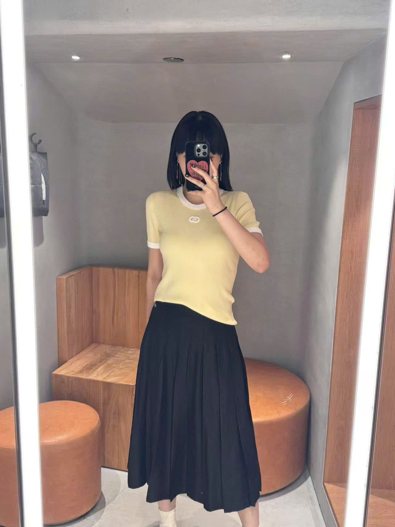  Chân váy dài Lụa full logo lì 