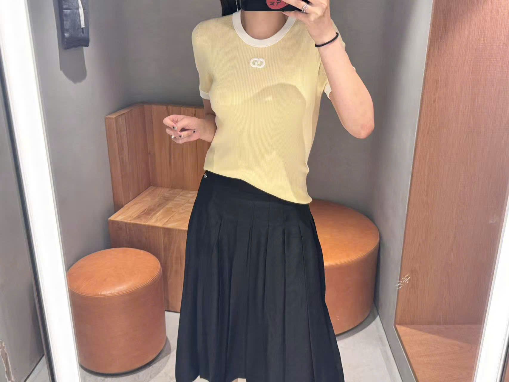  Chân váy dài Lụa full logo lì 