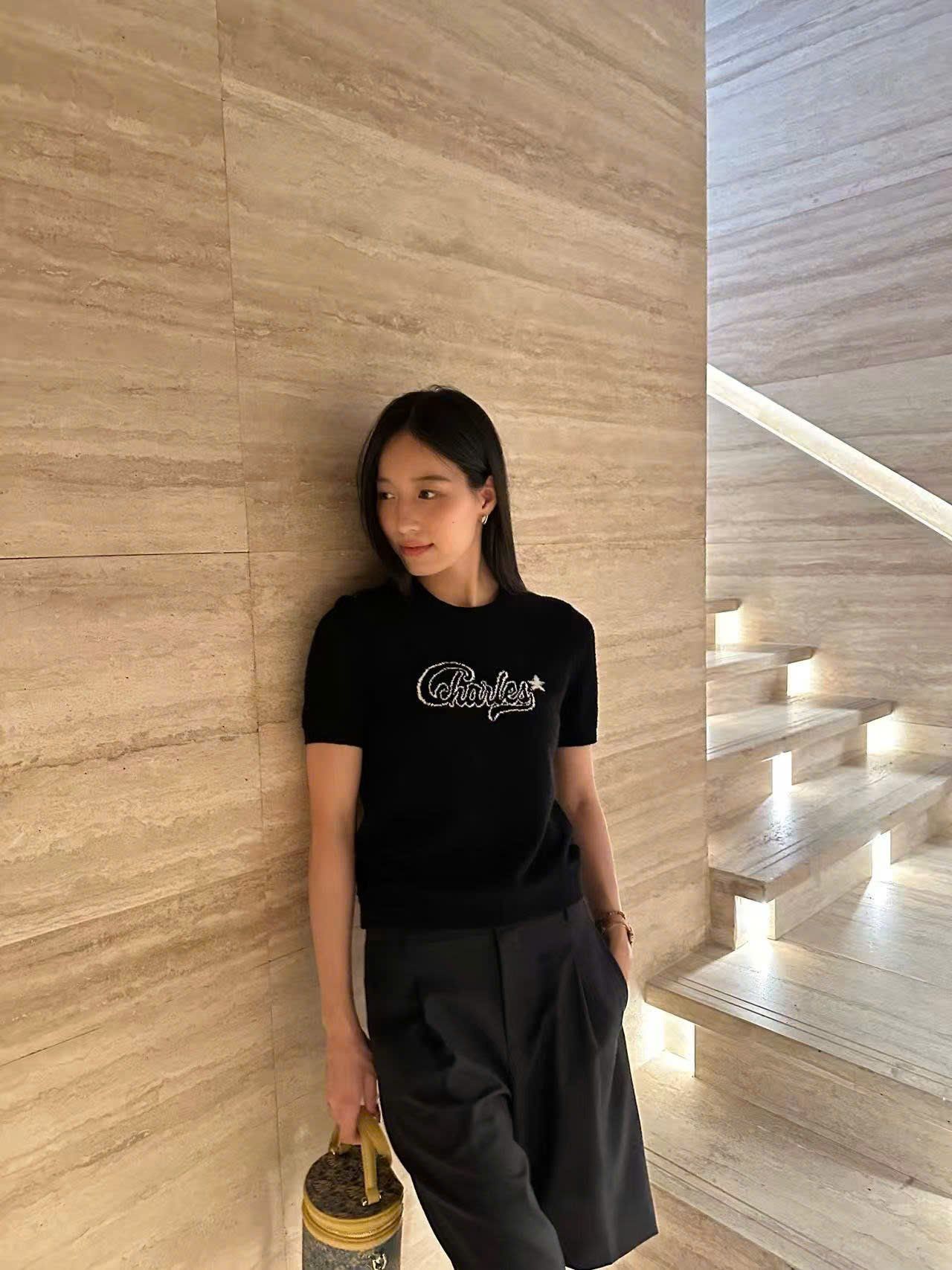  4.Quần sooc vải ngố đen lưng cao 