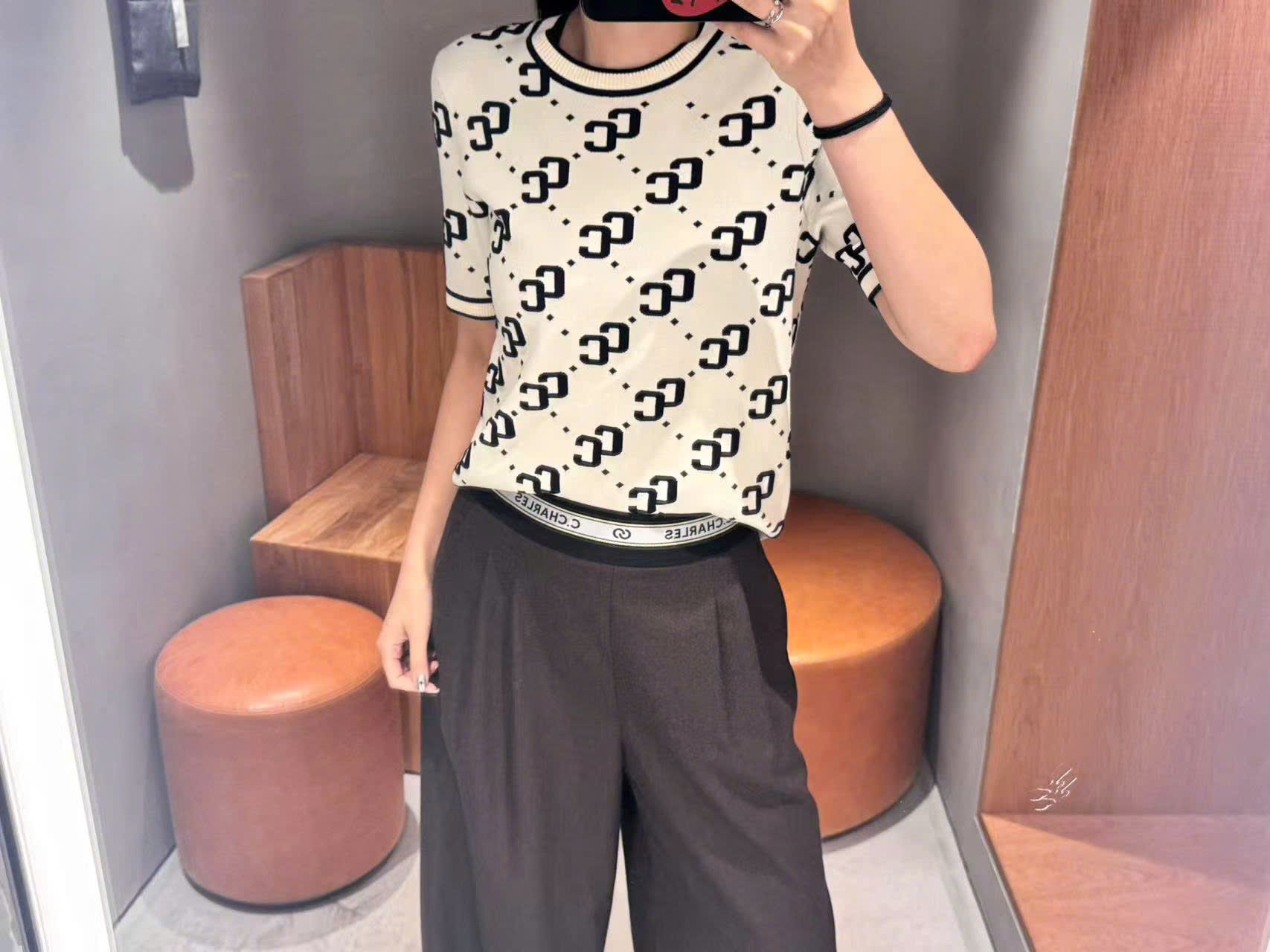  Áo trắng ngắn tay full logo 