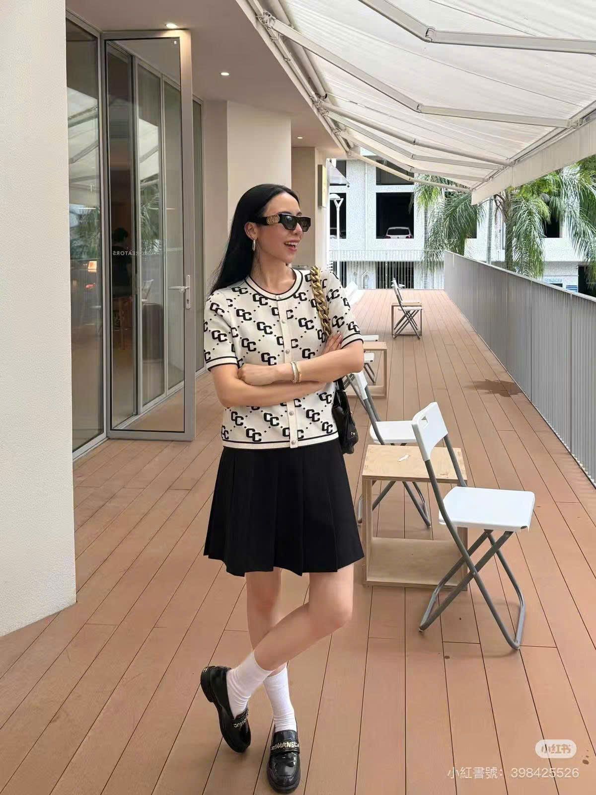  Áo CDG trắng ngắn tay full logo CC 