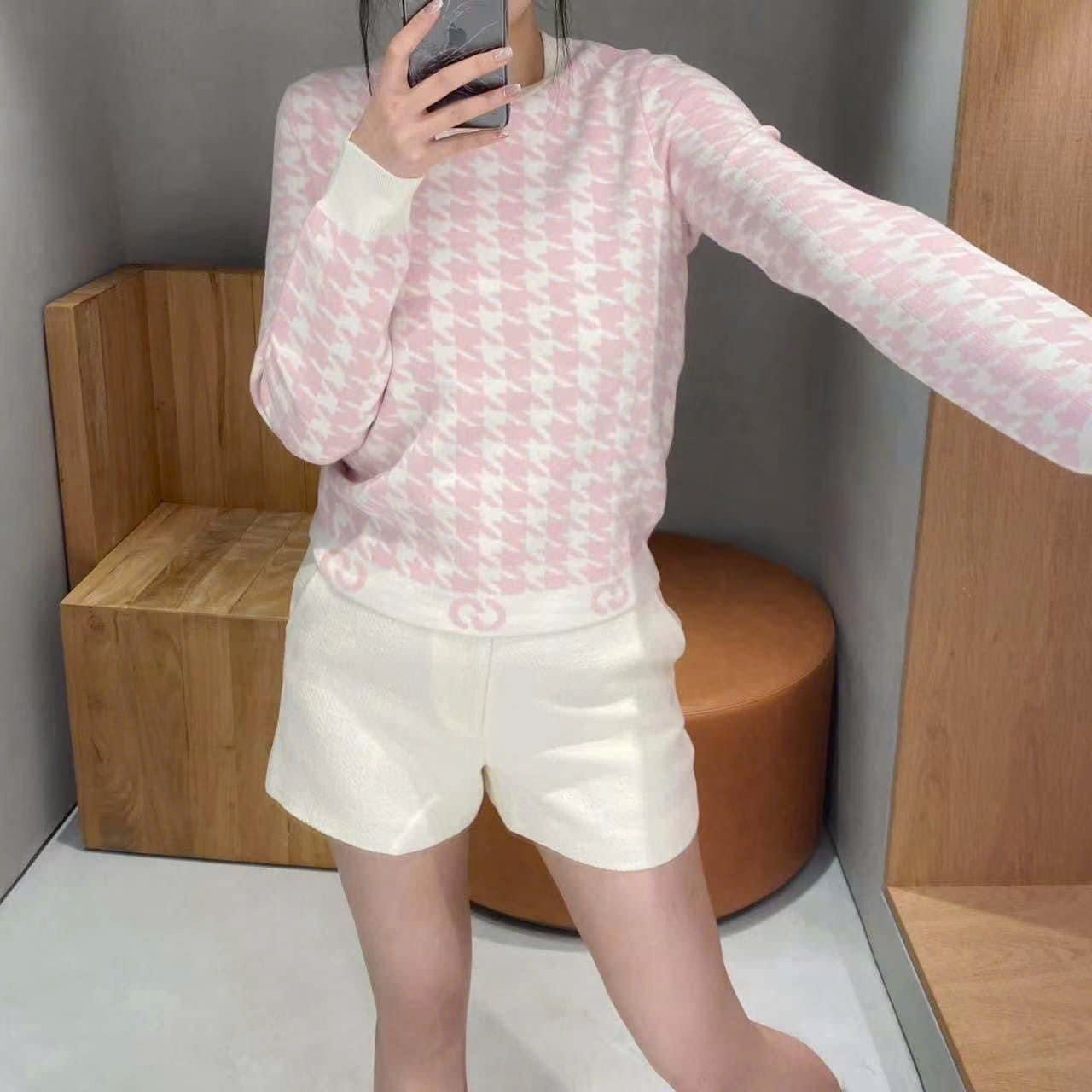  Áo len hồng trắng 