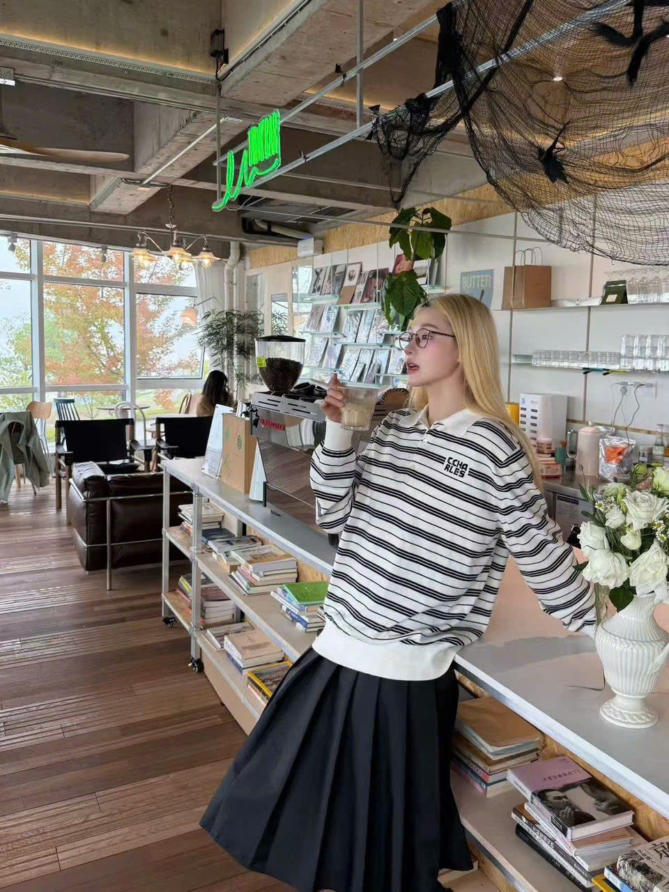  Áo Polo cổ trắng-kẻ dài tay 