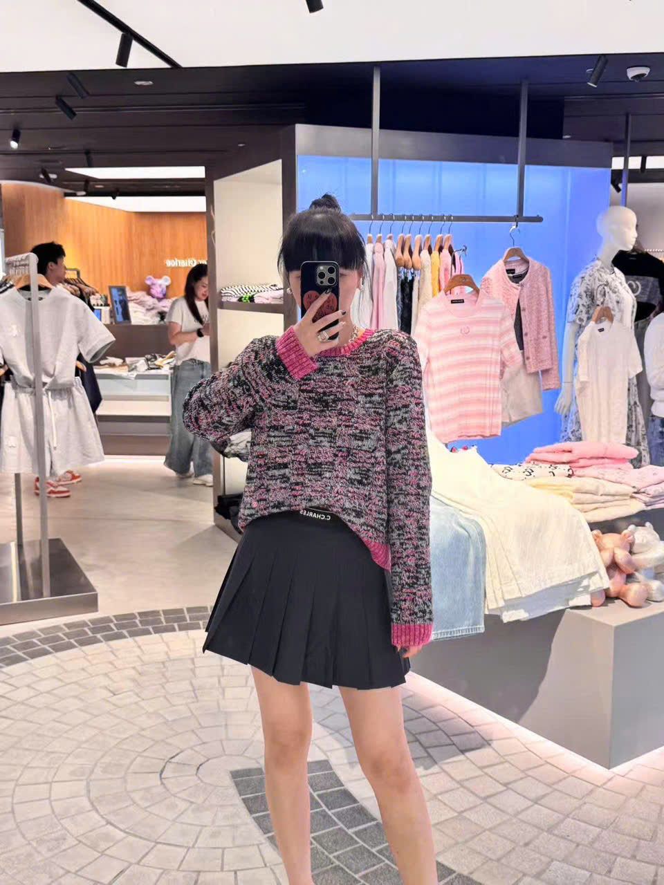  Áo len viền hồng dài tay 