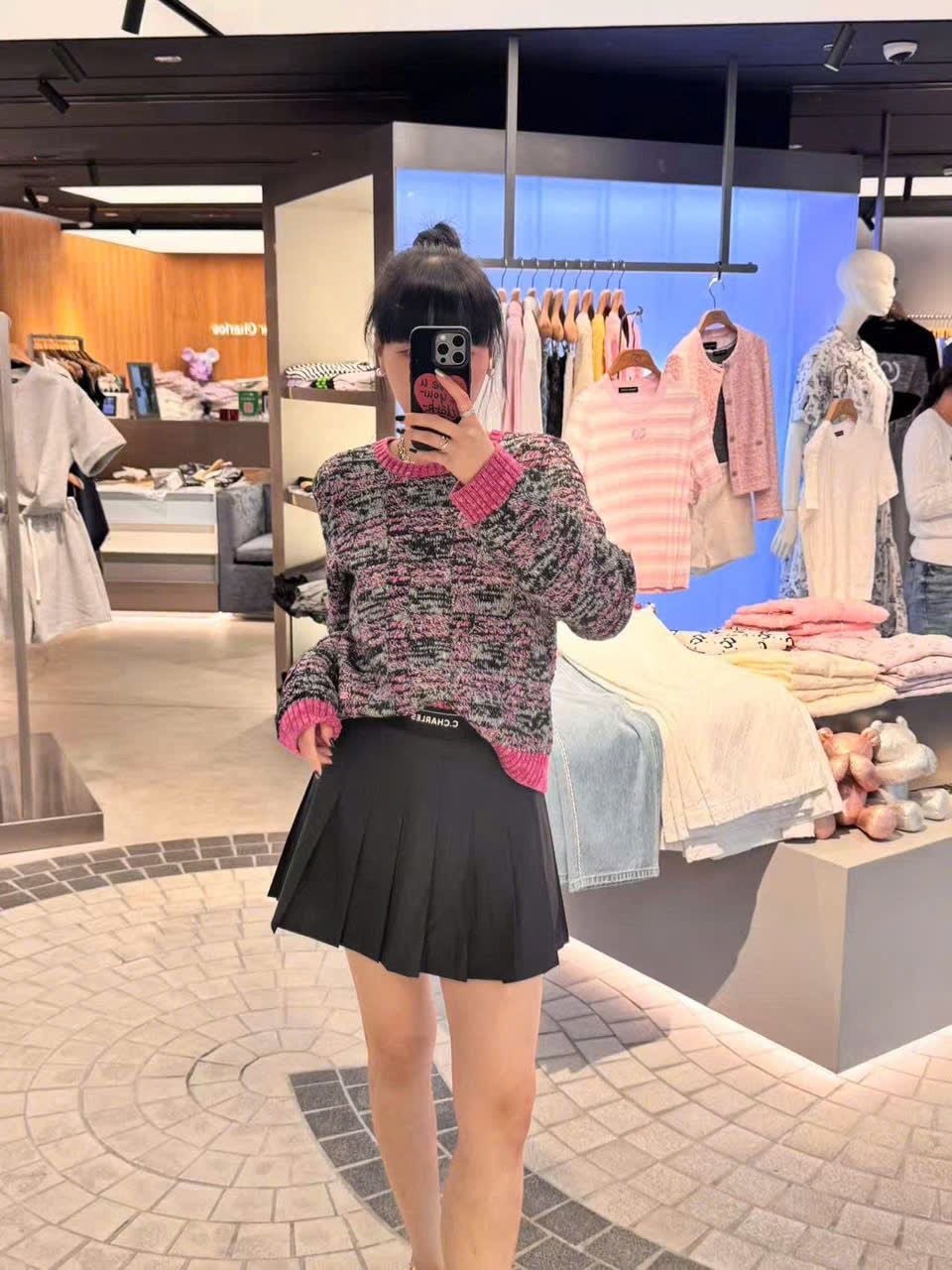  Áo len viền hồng dài tay 