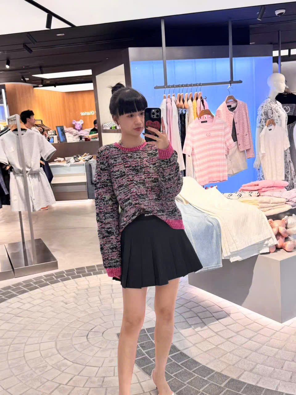  Áo len viền hồng dài tay 