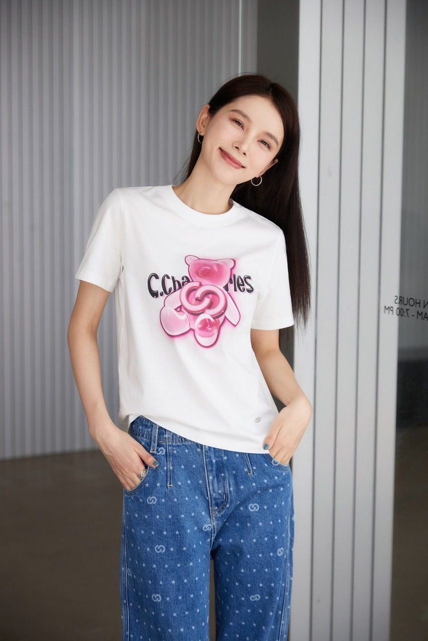  Jean xanh ống đứng - chấm logo 