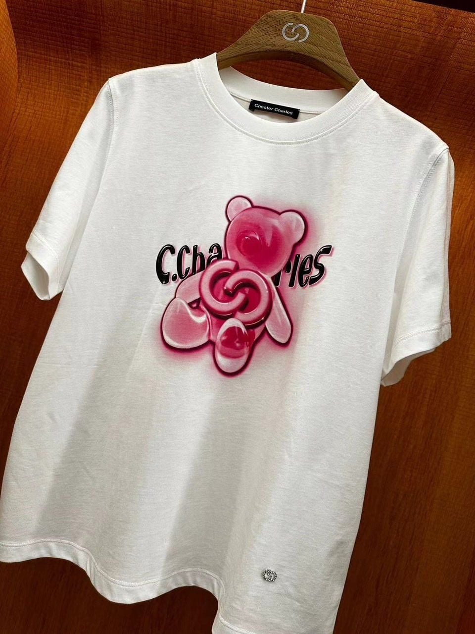  Áo phông trắng - gấu hồng kim tuyến 