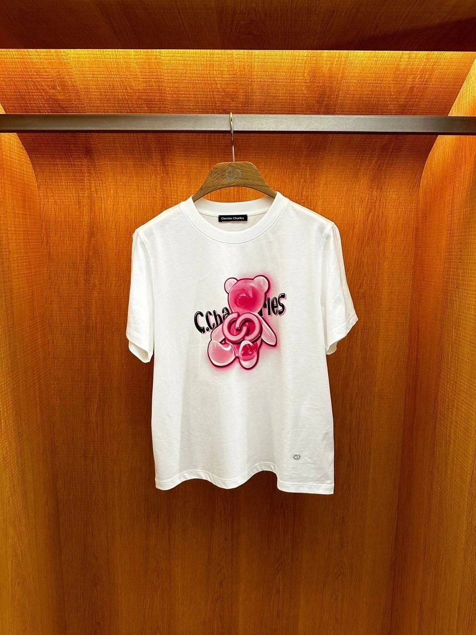  Áo phông trắng - gấu hồng kim tuyến 