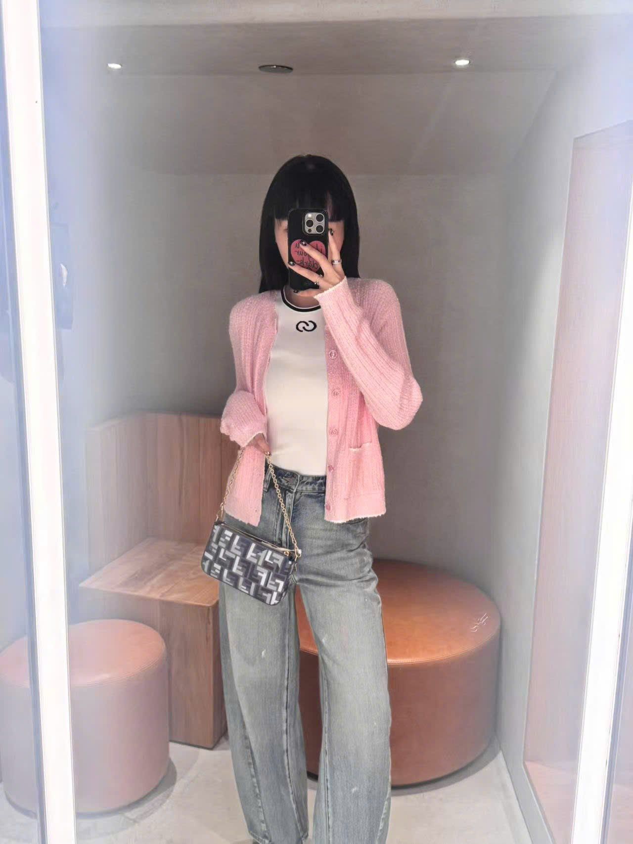  1.CDG hồng - 2 túi viền trắng 