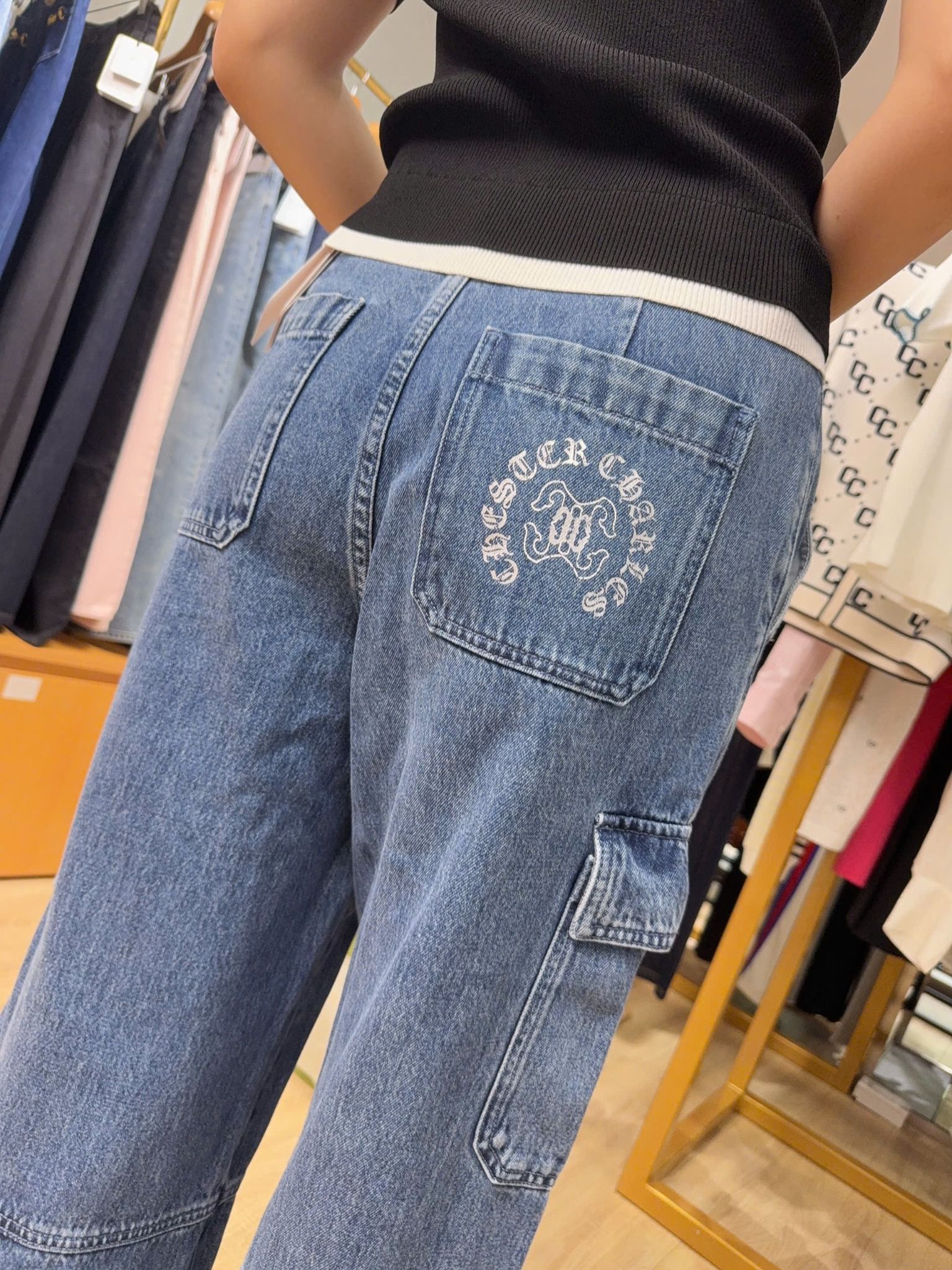  Quần jean túi hộp xanh đậm 