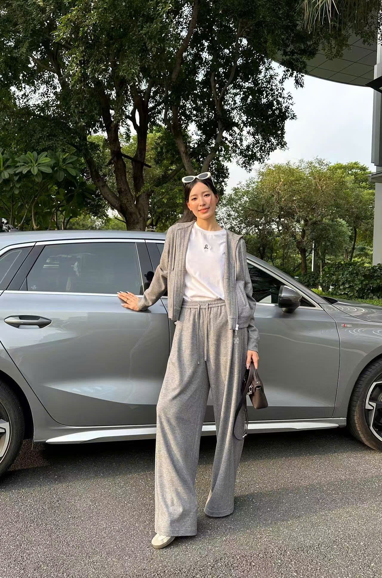  Bộ áo khoác kéo khóa có mũ và quần len cạp chun - xám Logo trắng set 