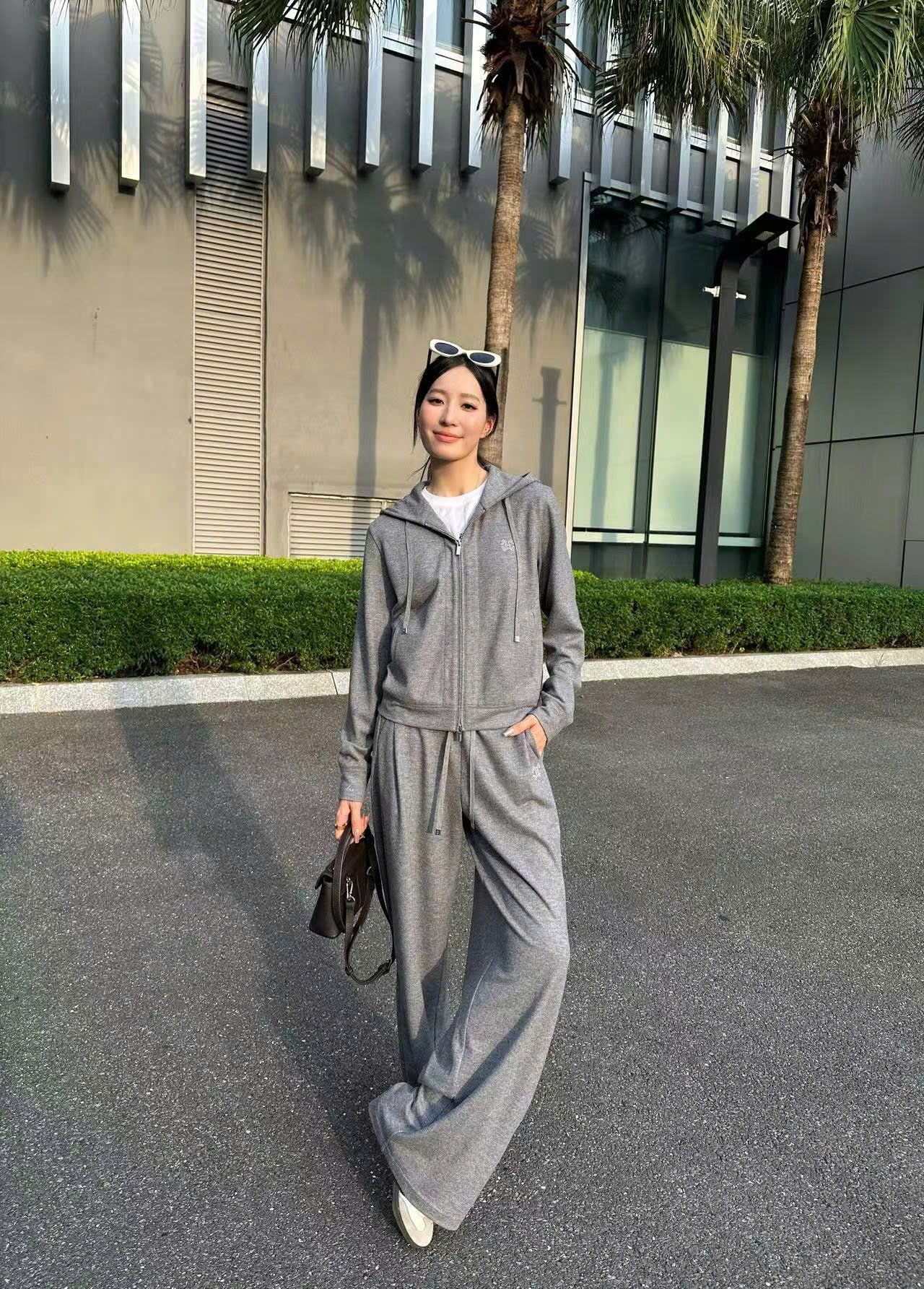  Bộ áo khoác kéo khóa có mũ và quần len cạp chun - xám Logo trắng set 