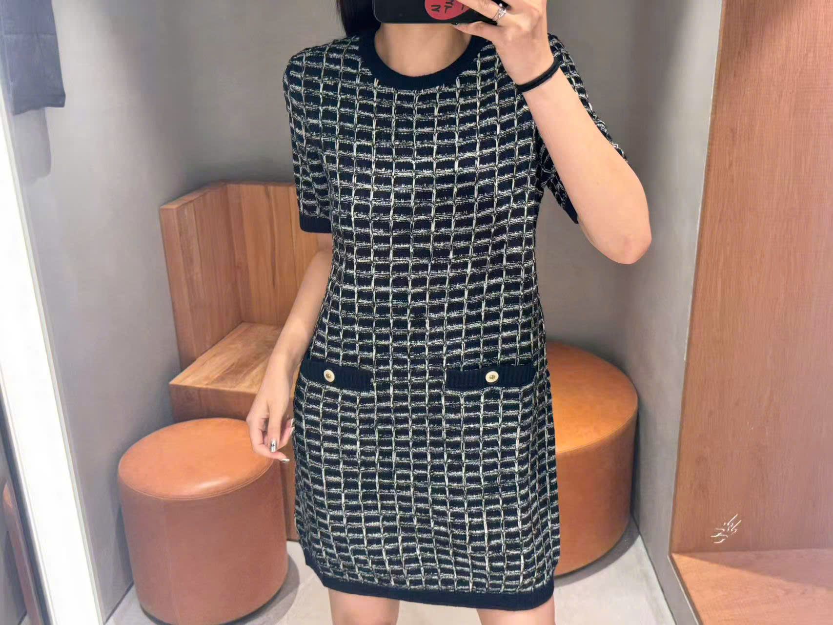  Váy liền thân ô vuông 