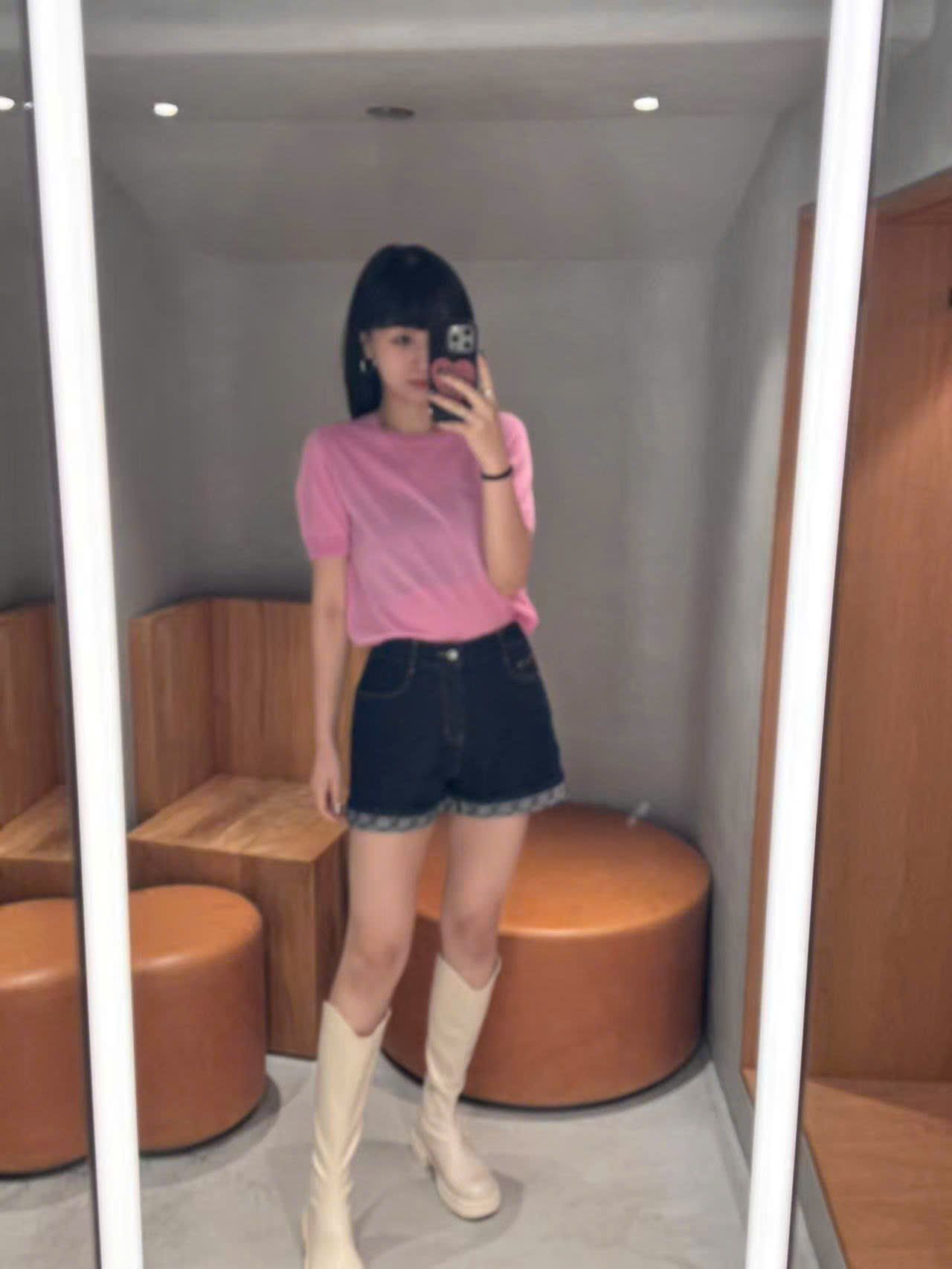  Áo hồng sen ngắn tay, bo gấu 