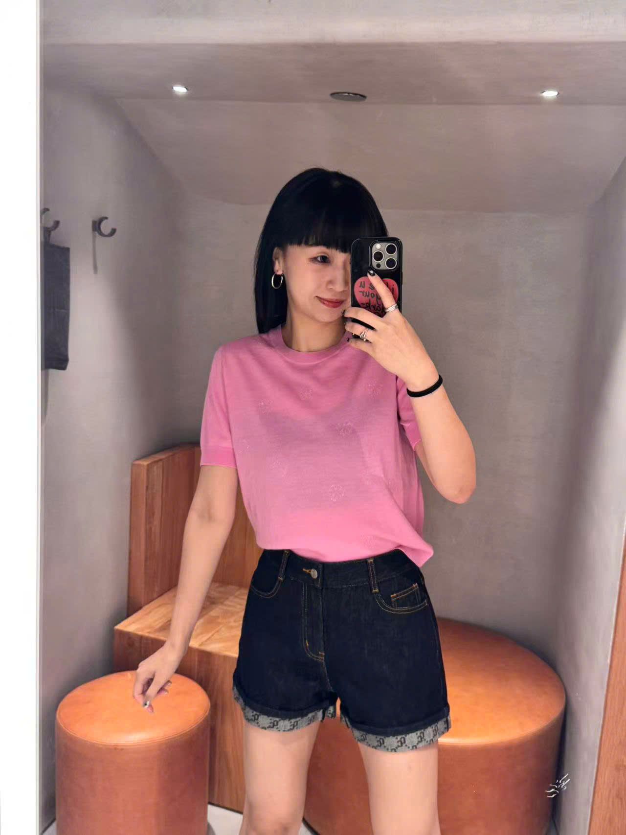  Áo hồng sen ngắn tay, bo gấu 