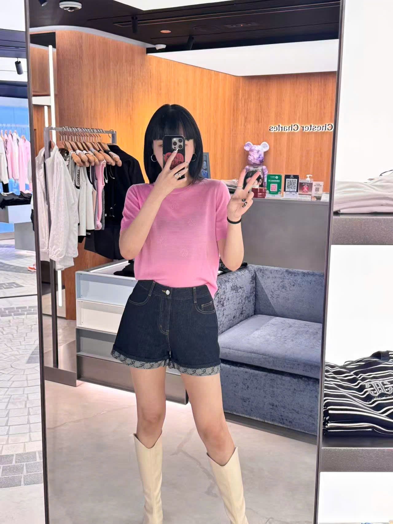  Áo hồng sen ngắn tay, bo gấu 