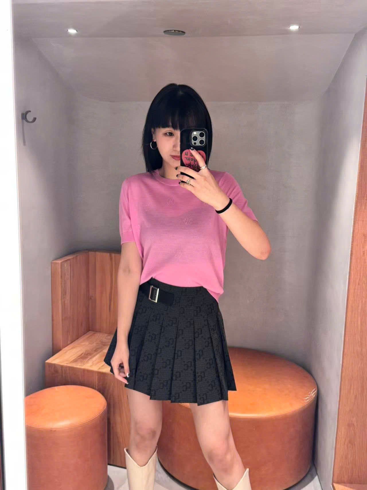  Áo hồng sen ngắn tay, bo gấu 