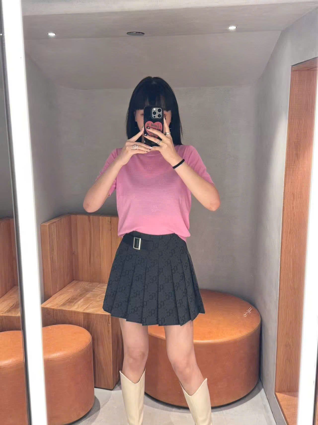  Áo hồng sen ngắn tay, bo gấu 