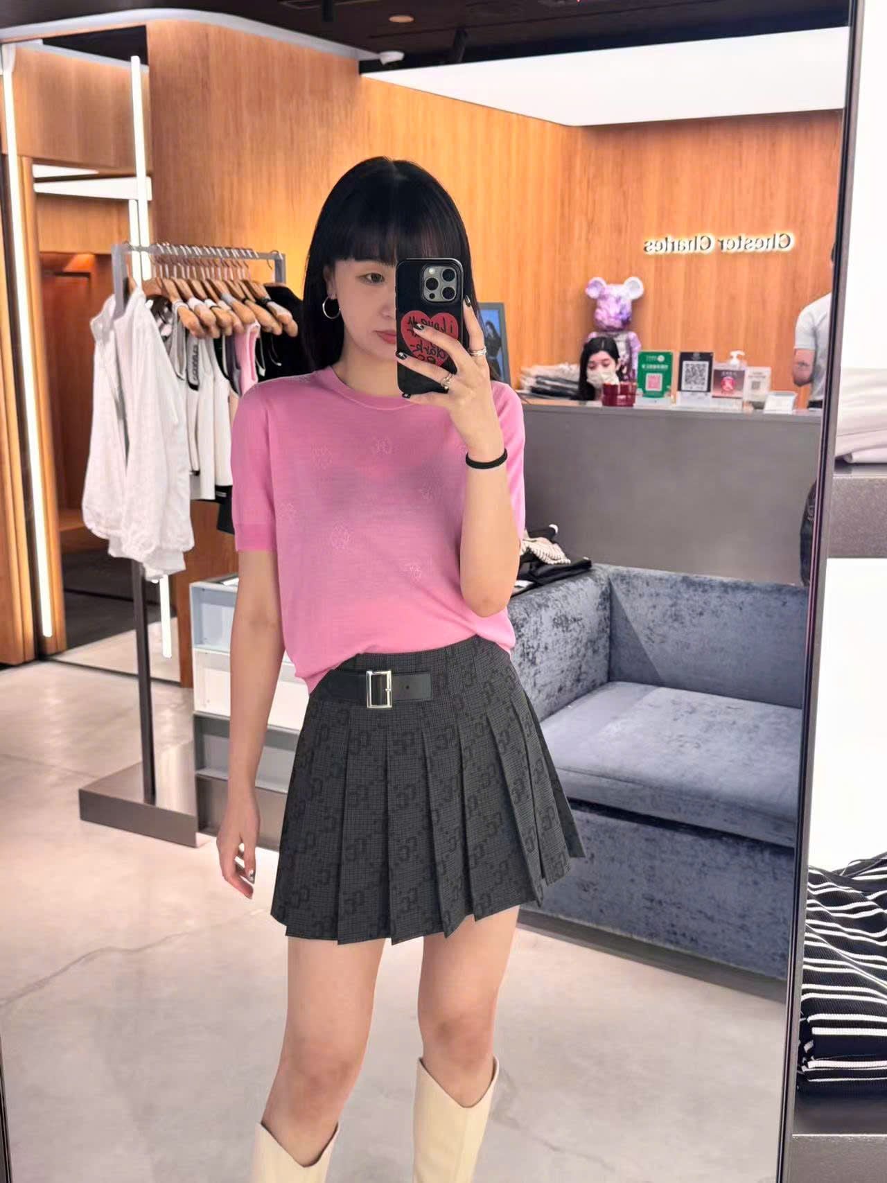  Chân váy ngắn kèm belt họa tiết thoi CC 