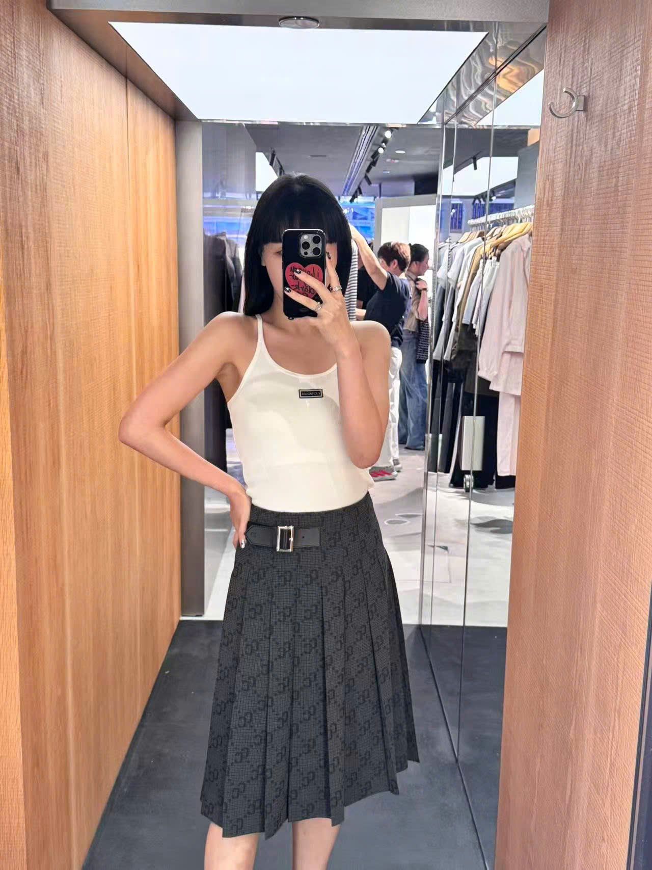  Chân váy dài kèm belt kẻ thoi CC 