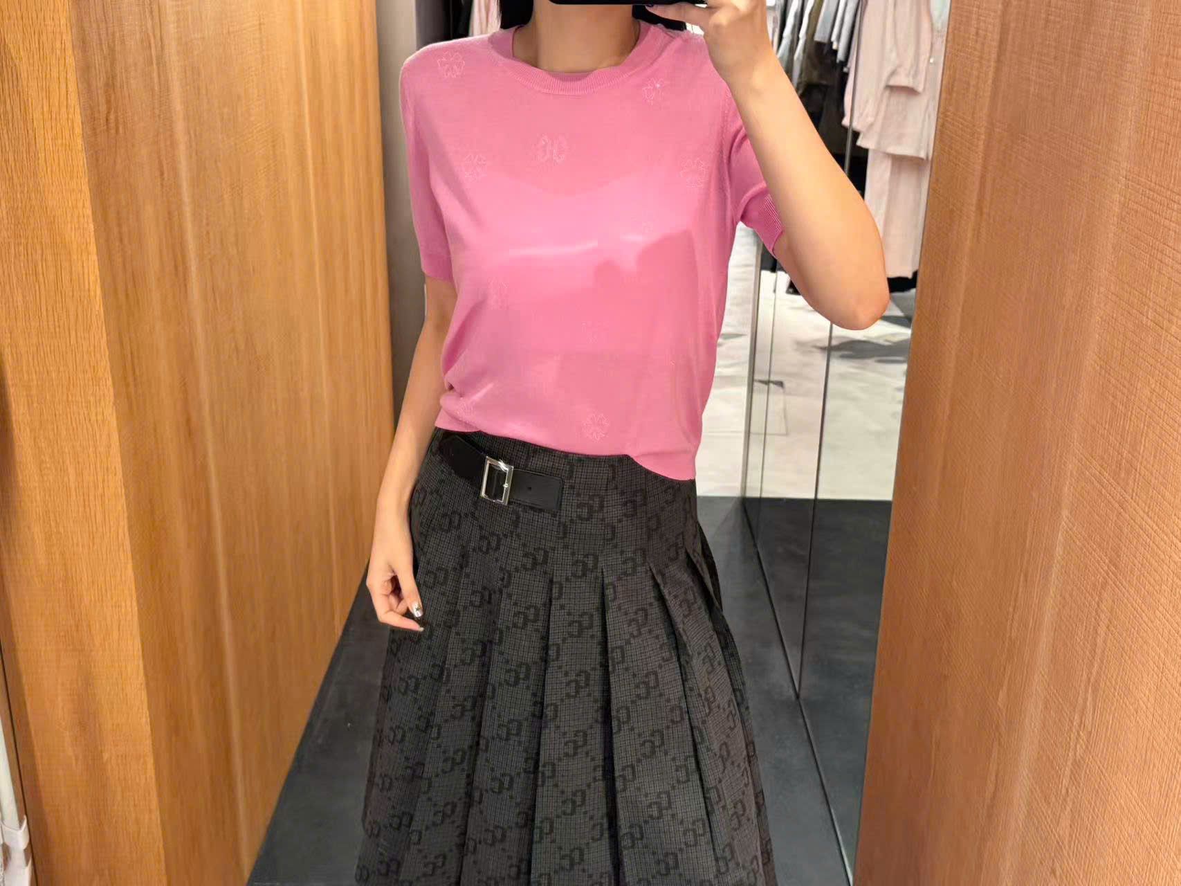  Chân váy dài kèm belt kẻ thoi CC 