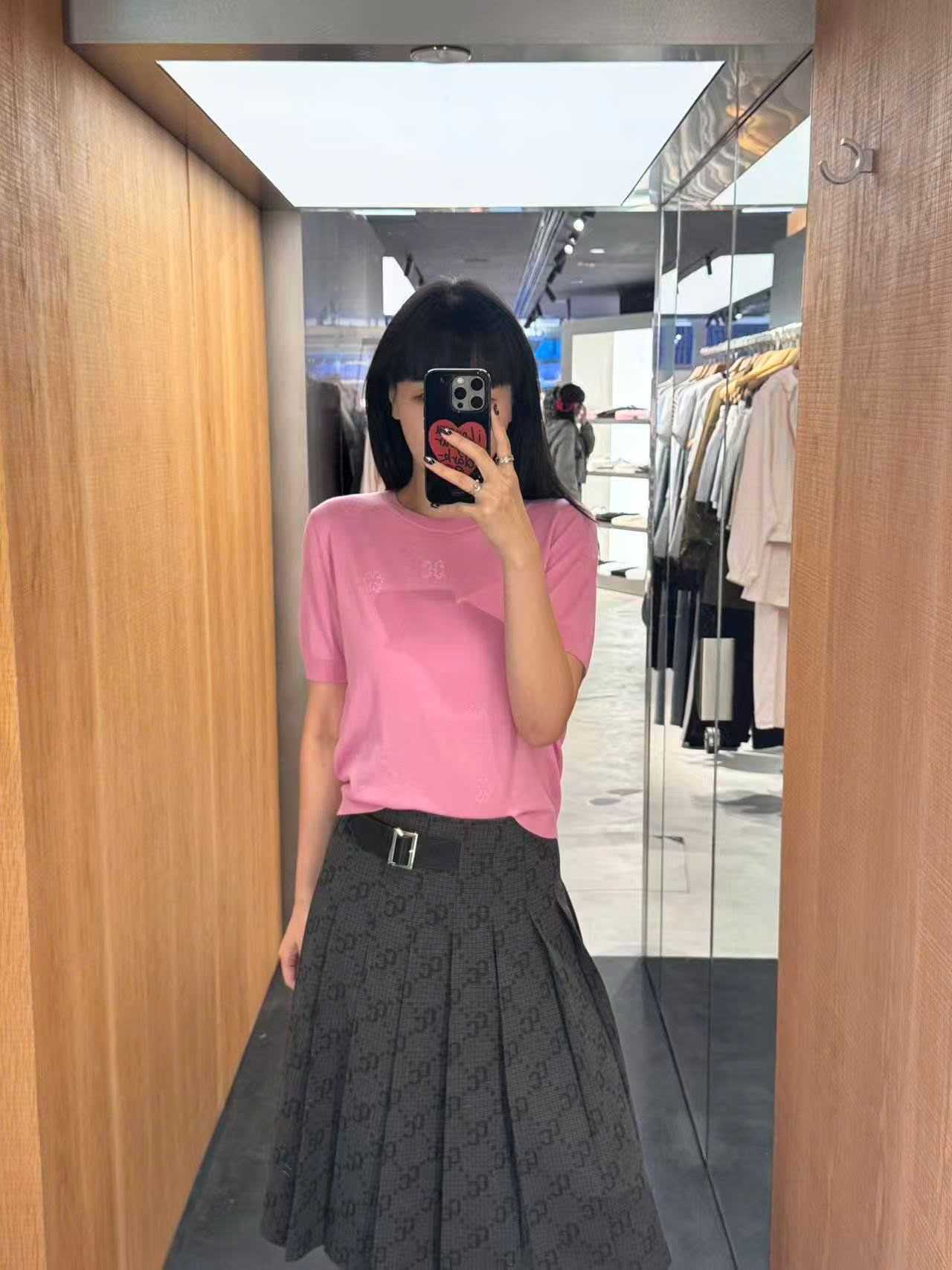  Áo hồng sen ngắn tay, bo gấu 