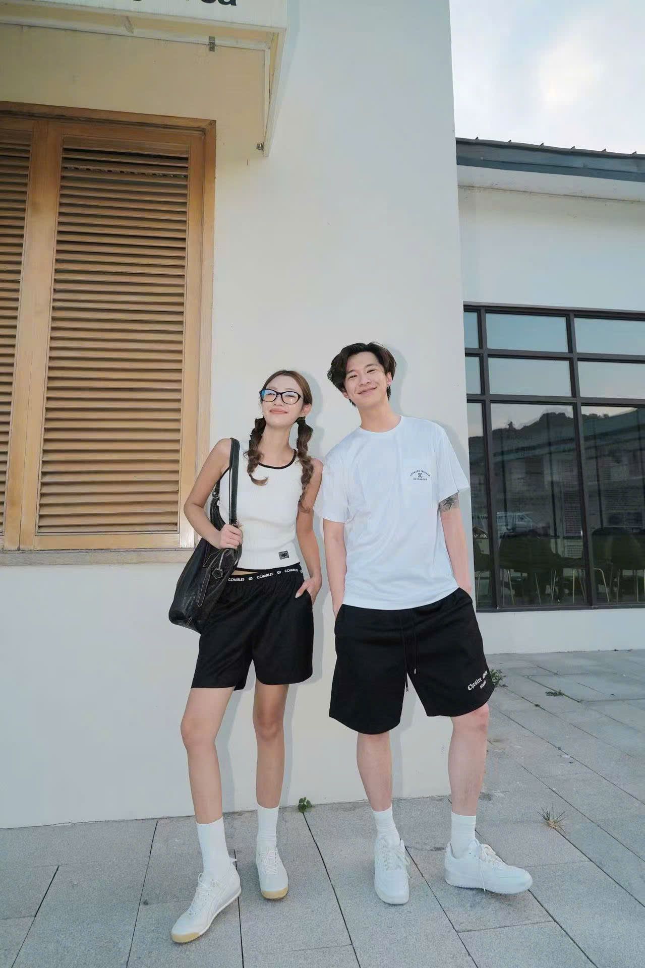  Áo tanktop trắng new ss25 