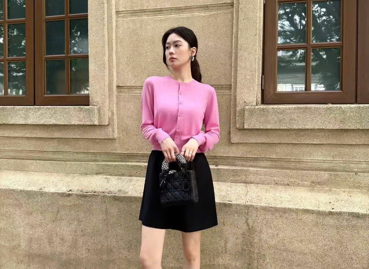  Áo CDG hồng sen dài tay , bo gấu 