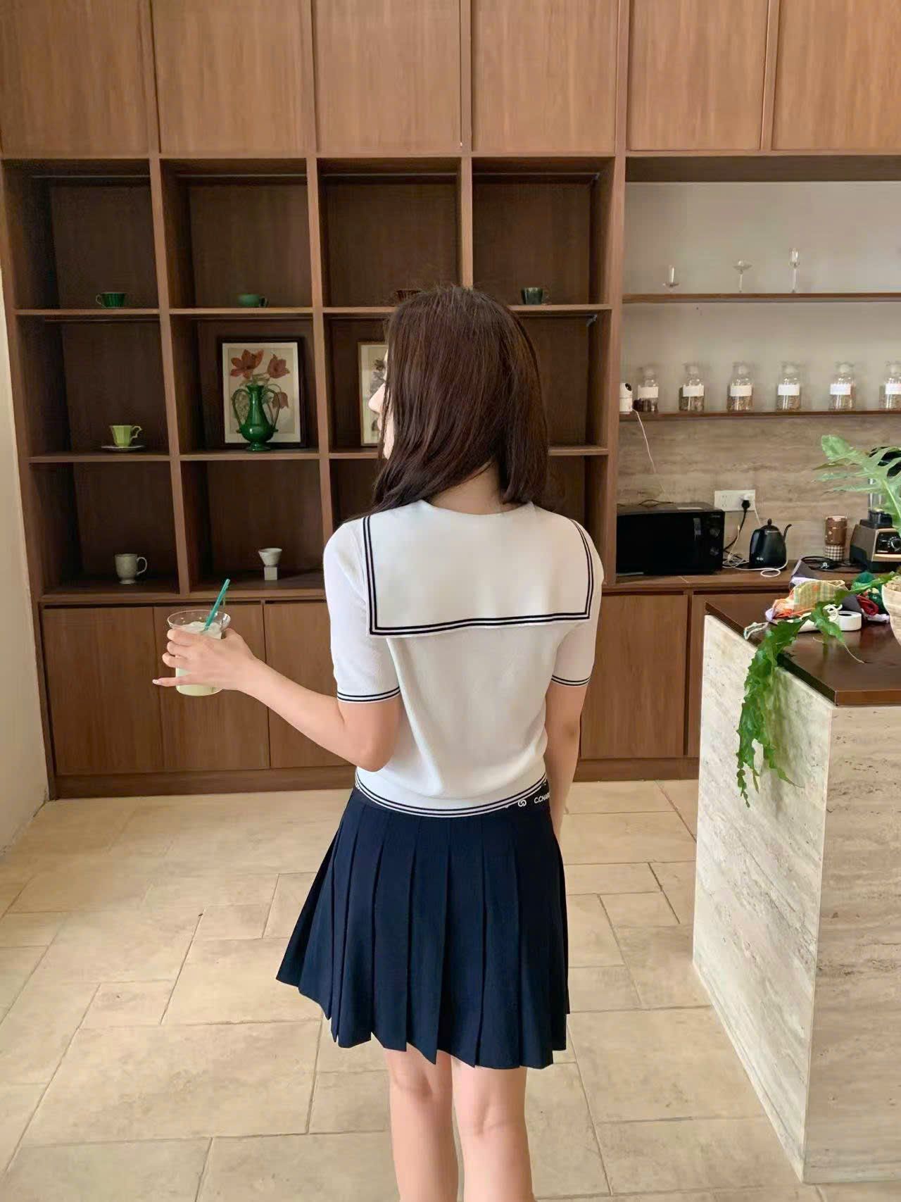  1.Áo trắng thủy thủ kẻ Navy 