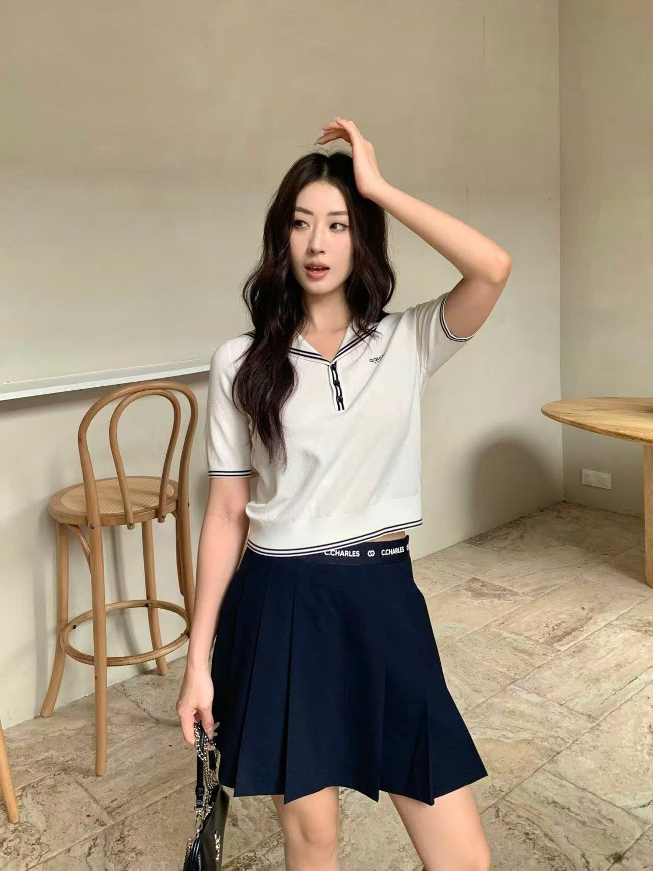  1.Áo trắng thủy thủ kẻ Navy 