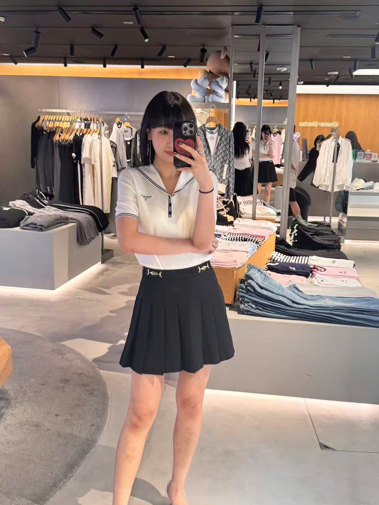  1.Áo trắng thủy thủ kẻ Navy 