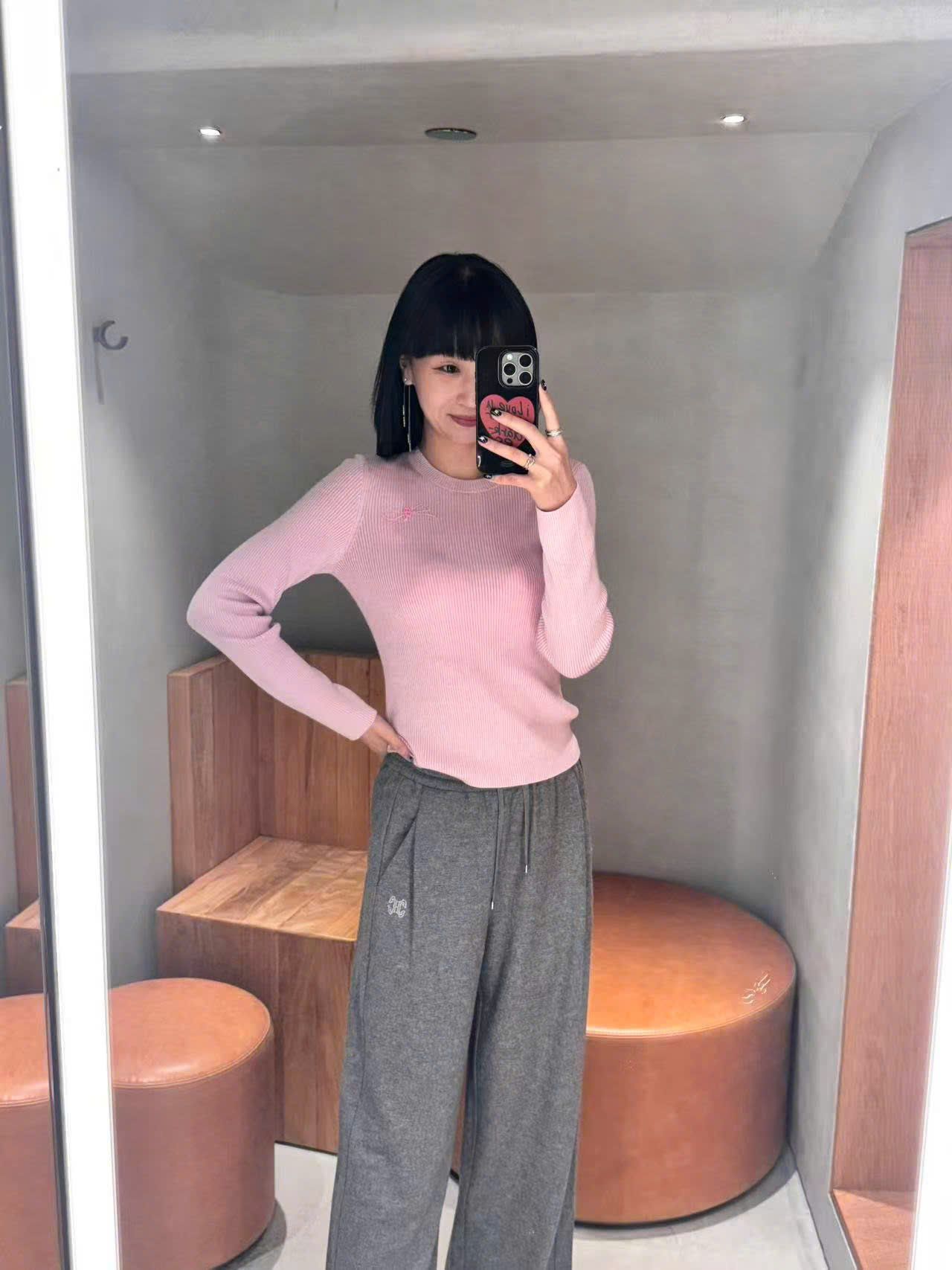  Áo len dài tay nơ hồng 