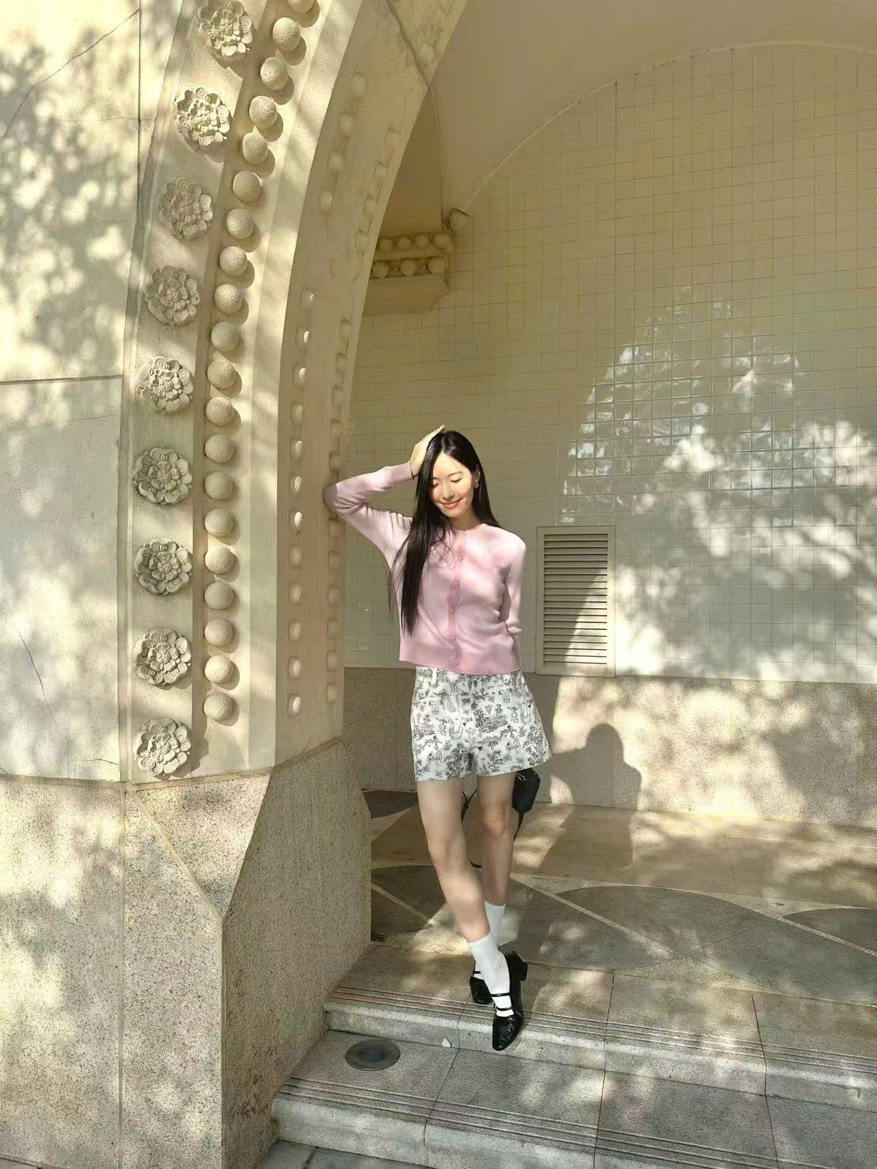  Áo CDG hồng nơ trắng 