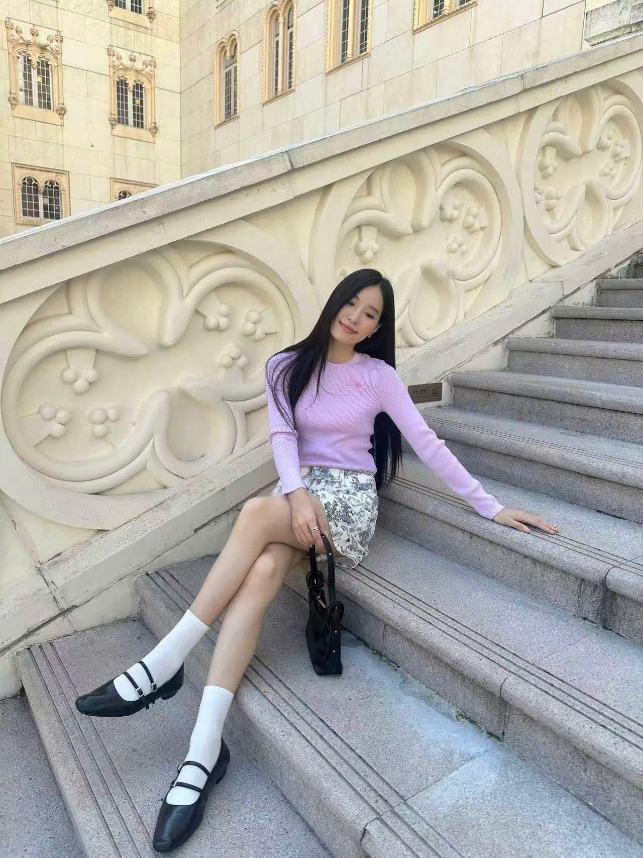  7.Quần sooc trắng - họa tiết gấu 