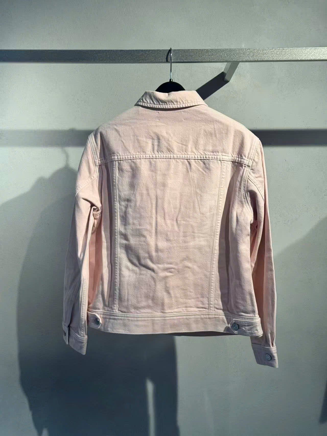  Áo khoác jean hồng 