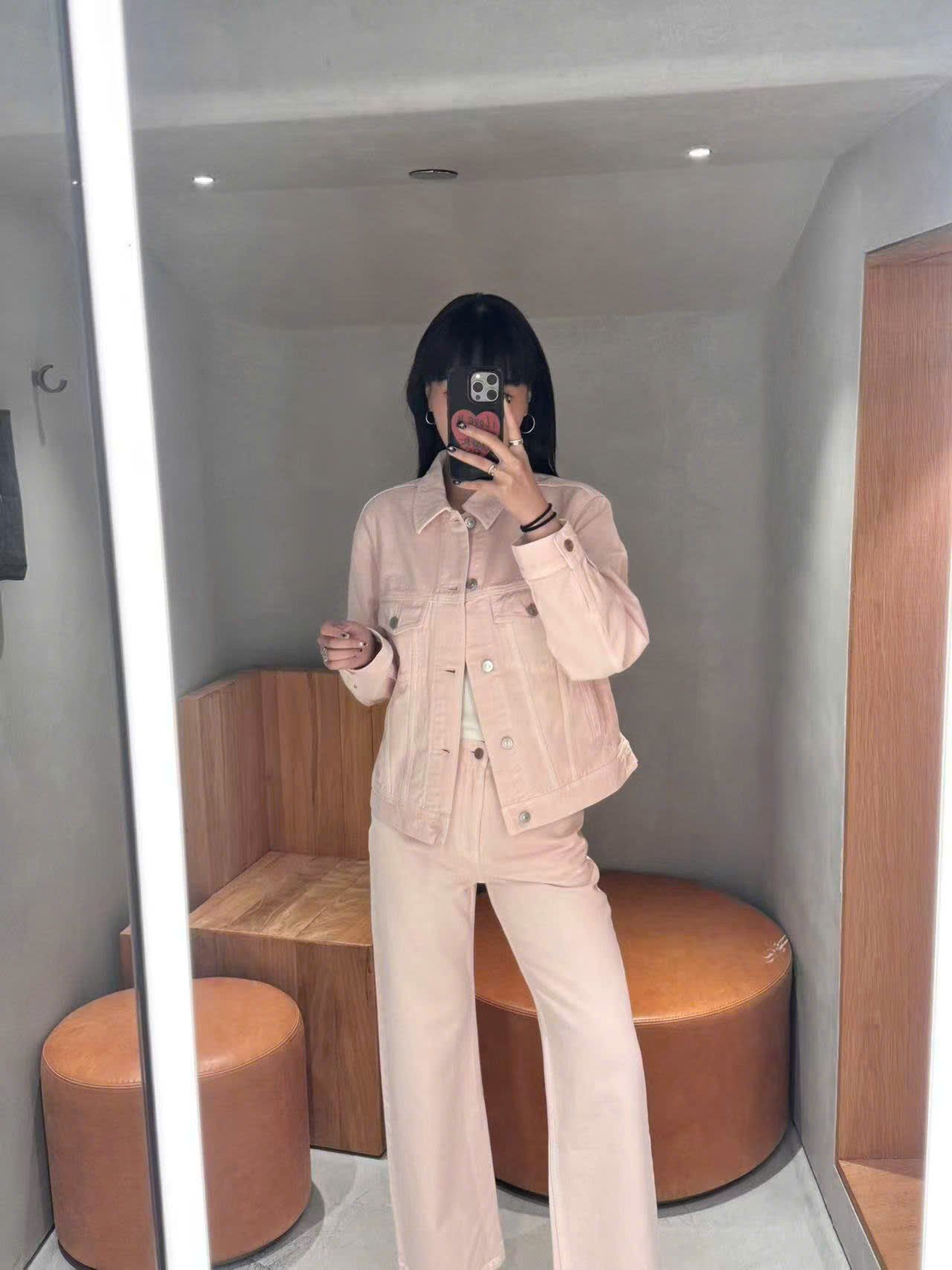  Áo khoác jean hồng 