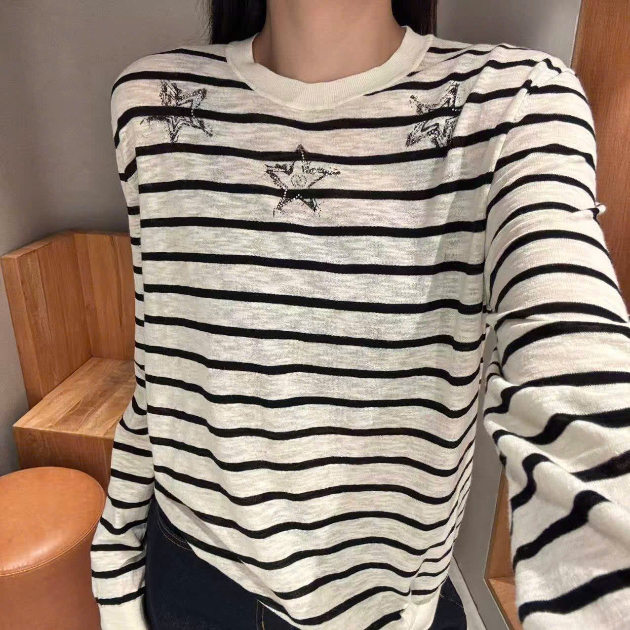  Áo kem kẻ dài tay , 3 ngôi sao ngực 