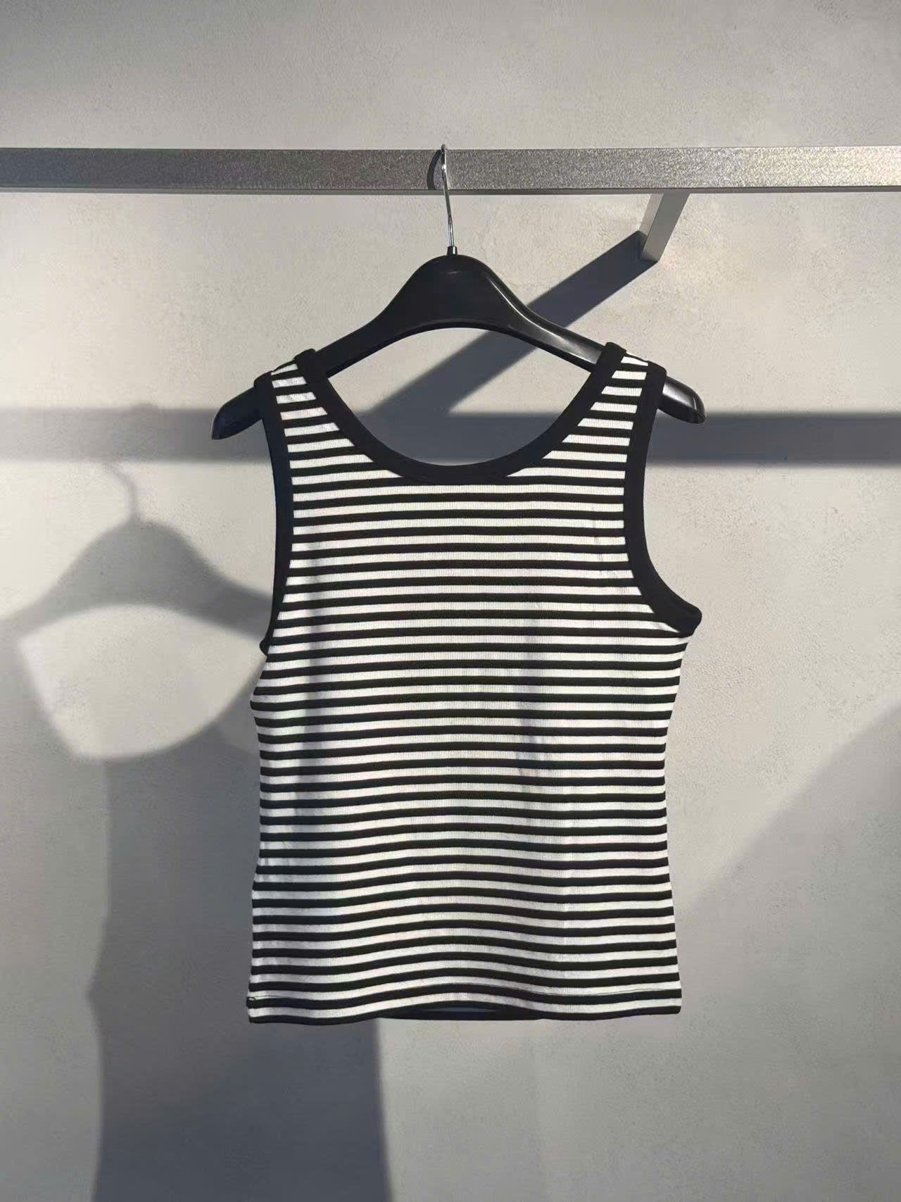  Áo tanktop kẻ nơ đen nhỏ 