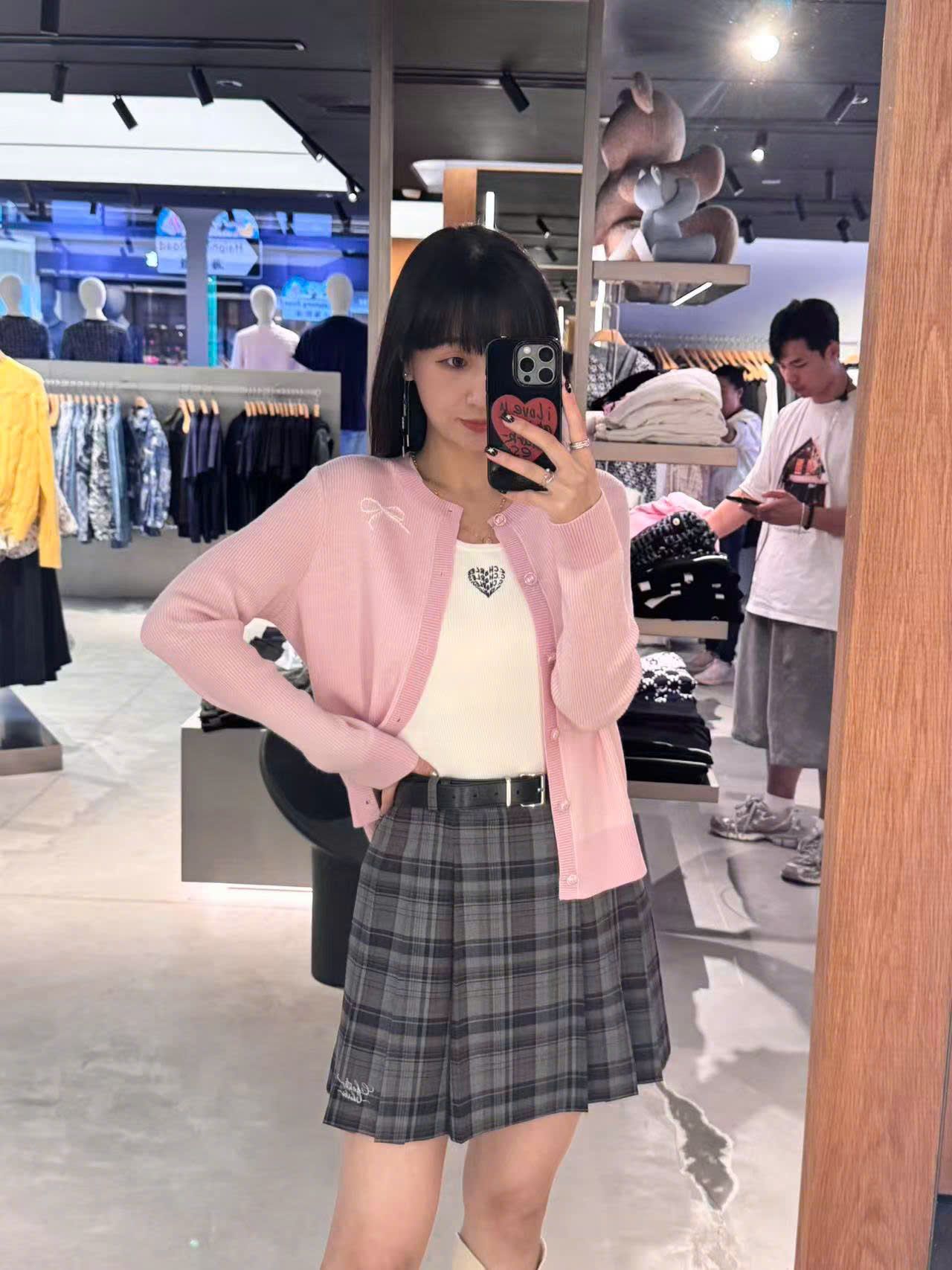  Chân váy ngắn kẻ tím xám, kèm Belt da 