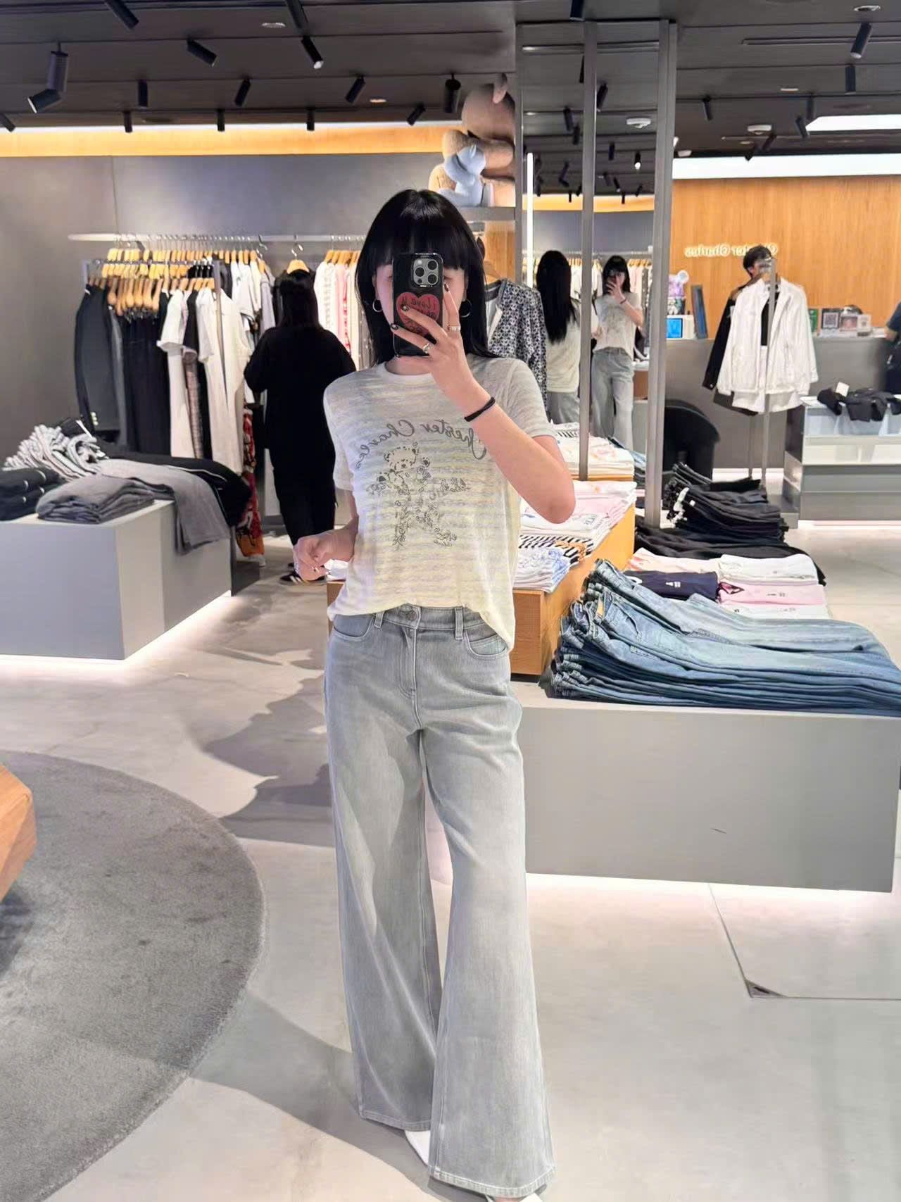  Áo kẻ vàng ngắn tay, ngực gấu ôm sao 