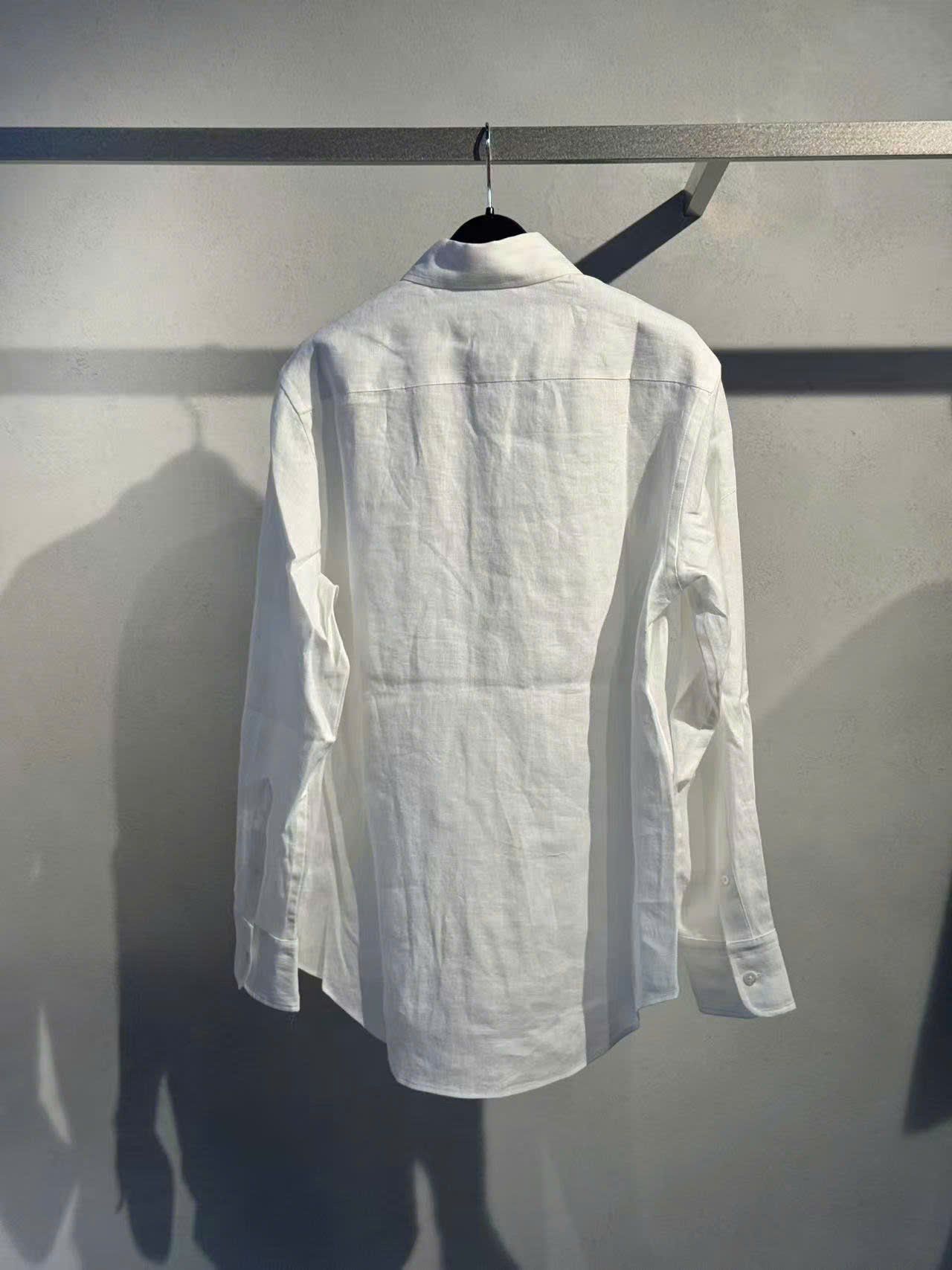  2.Áo Sơ mi LANK - trắng logo 1 nhỏ bên 