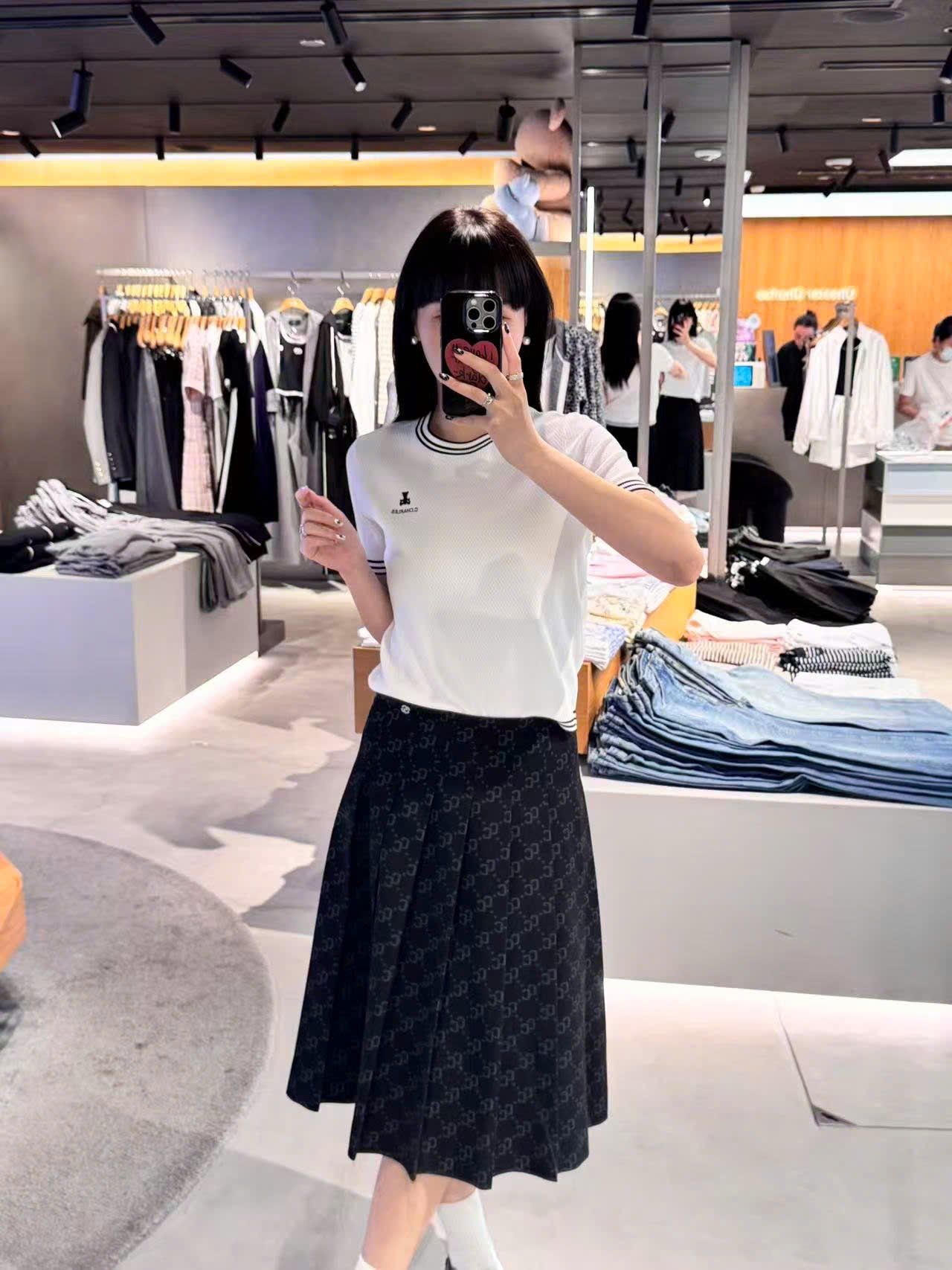  Chân váy đen dáng dài full logo CC 