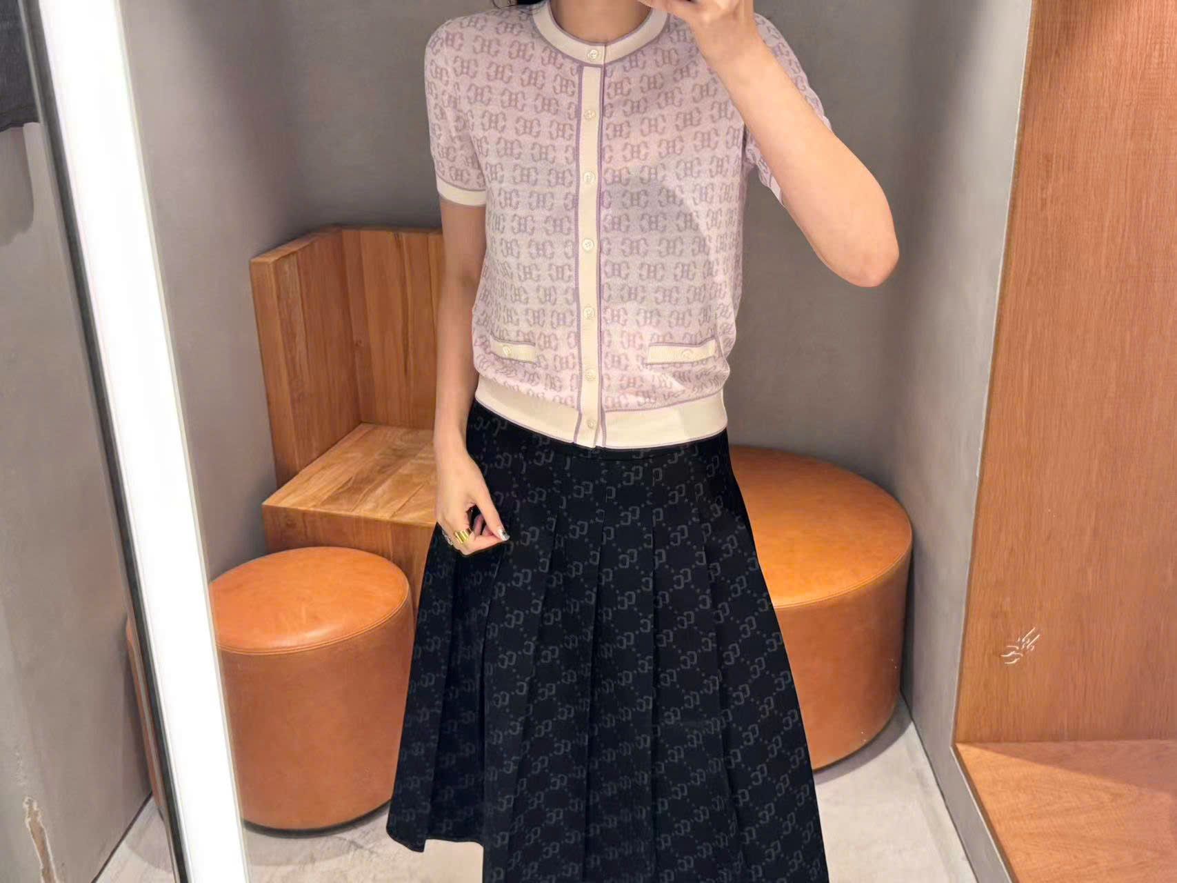  Chân váy đen dáng dài full logo CC 