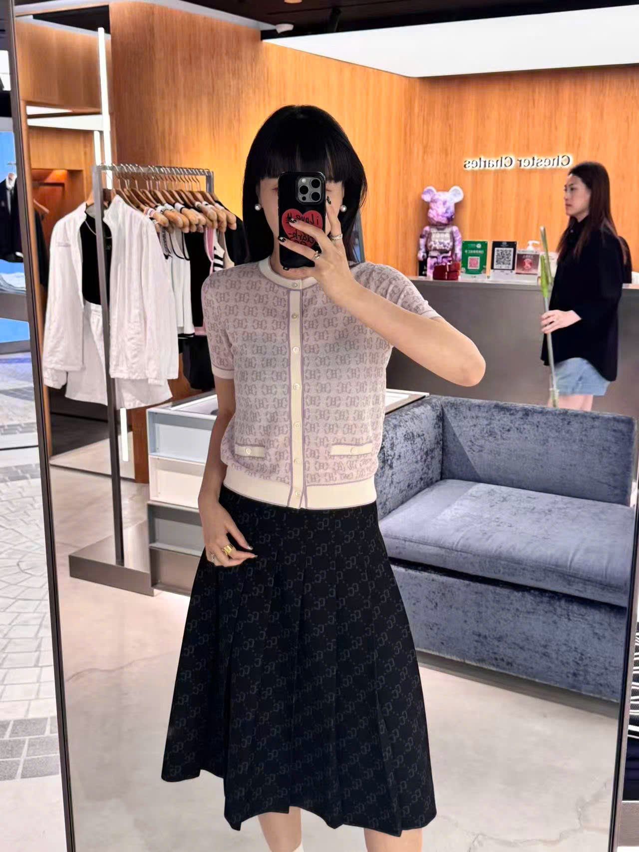  Chân váy đen dáng dài full logo CC 