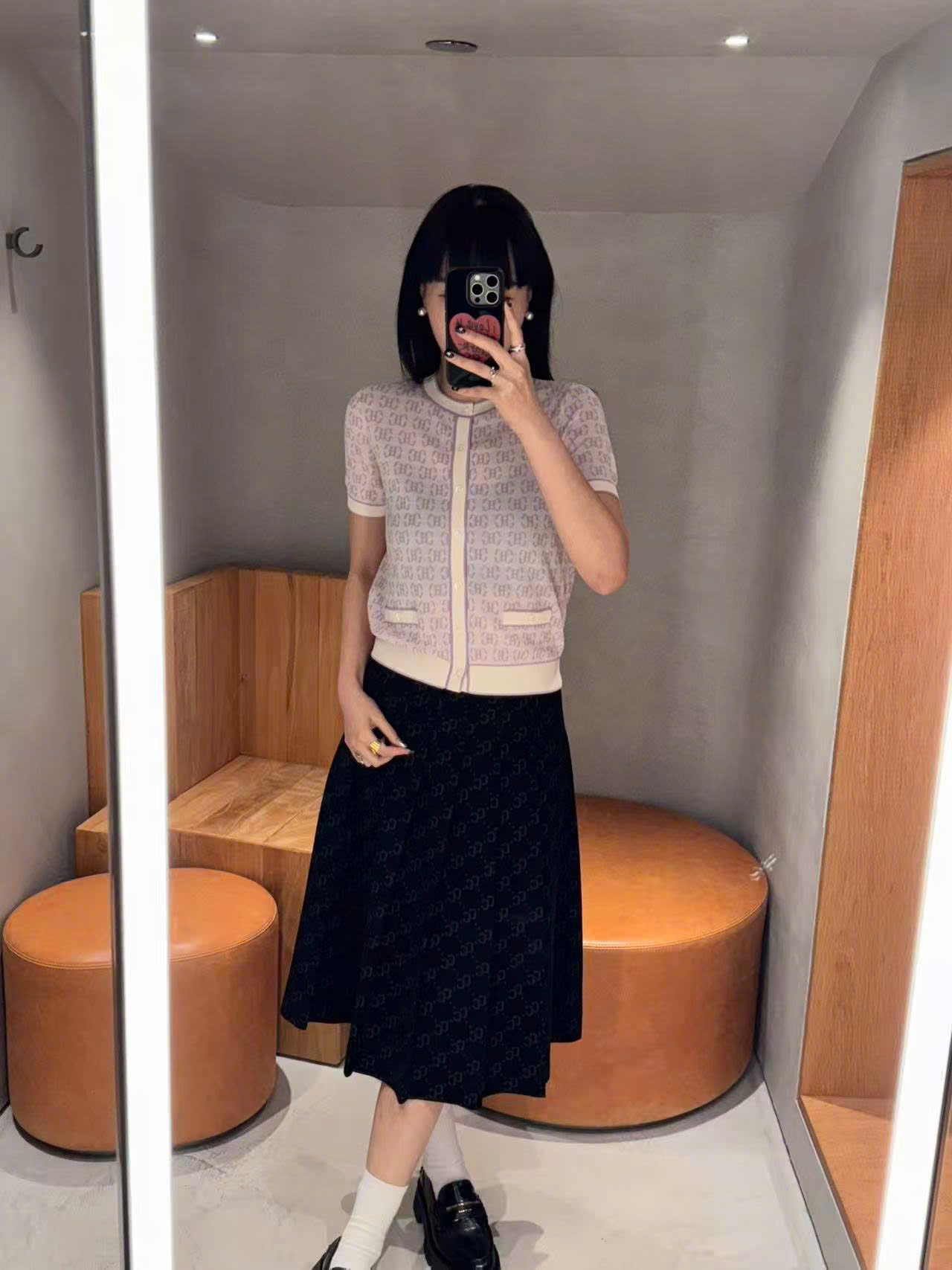  Chân váy đen dáng dài full logo CC 