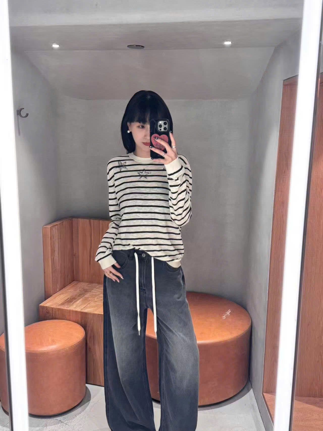  Áo kem kẻ dài tay , 3 ngôi sao ngực 