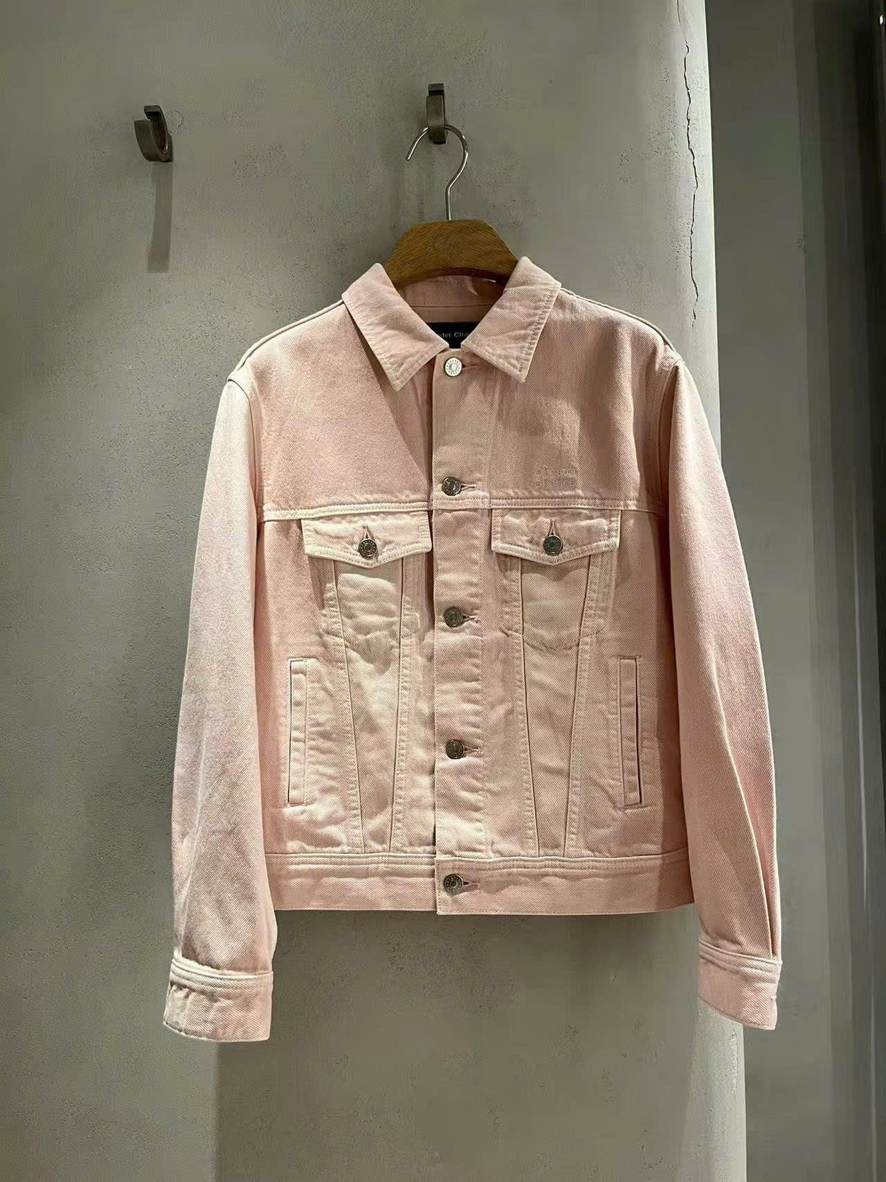  Áo khoác jean hồng 