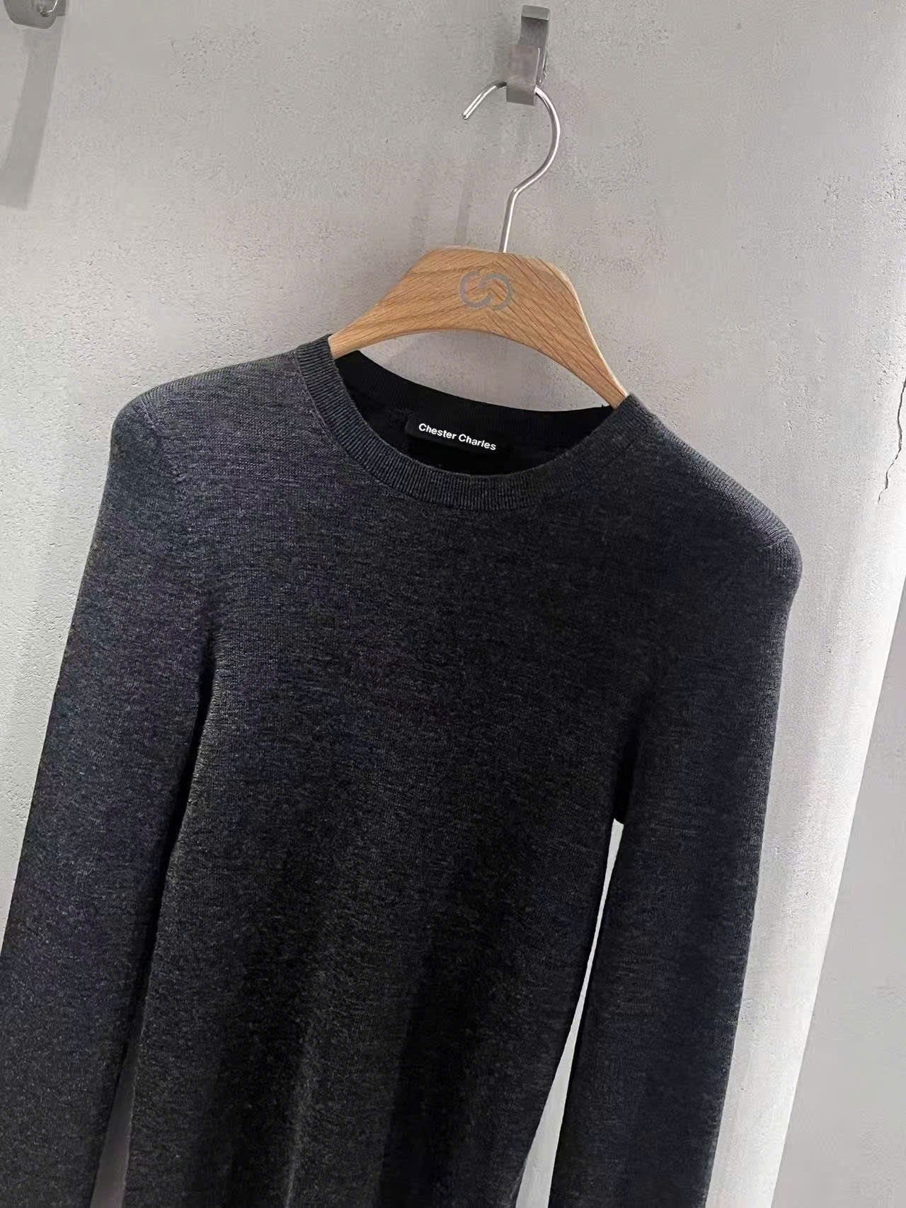  WOOL áo len màu xám dài tay 